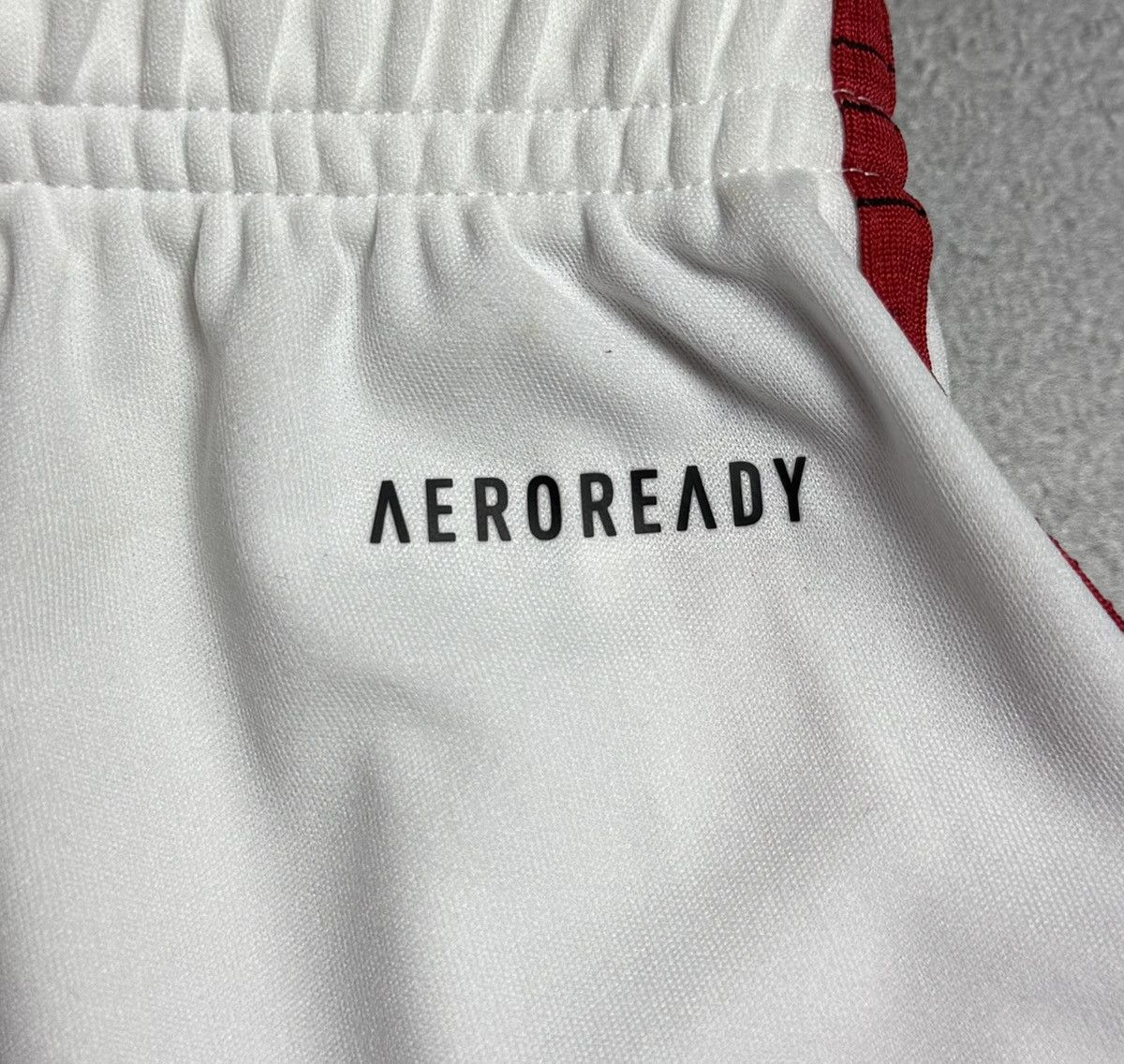 Other Manchester United 2020 2021 Home Football Shorts Adidas Size US 30 / EU 46 - 11 Thumbnail