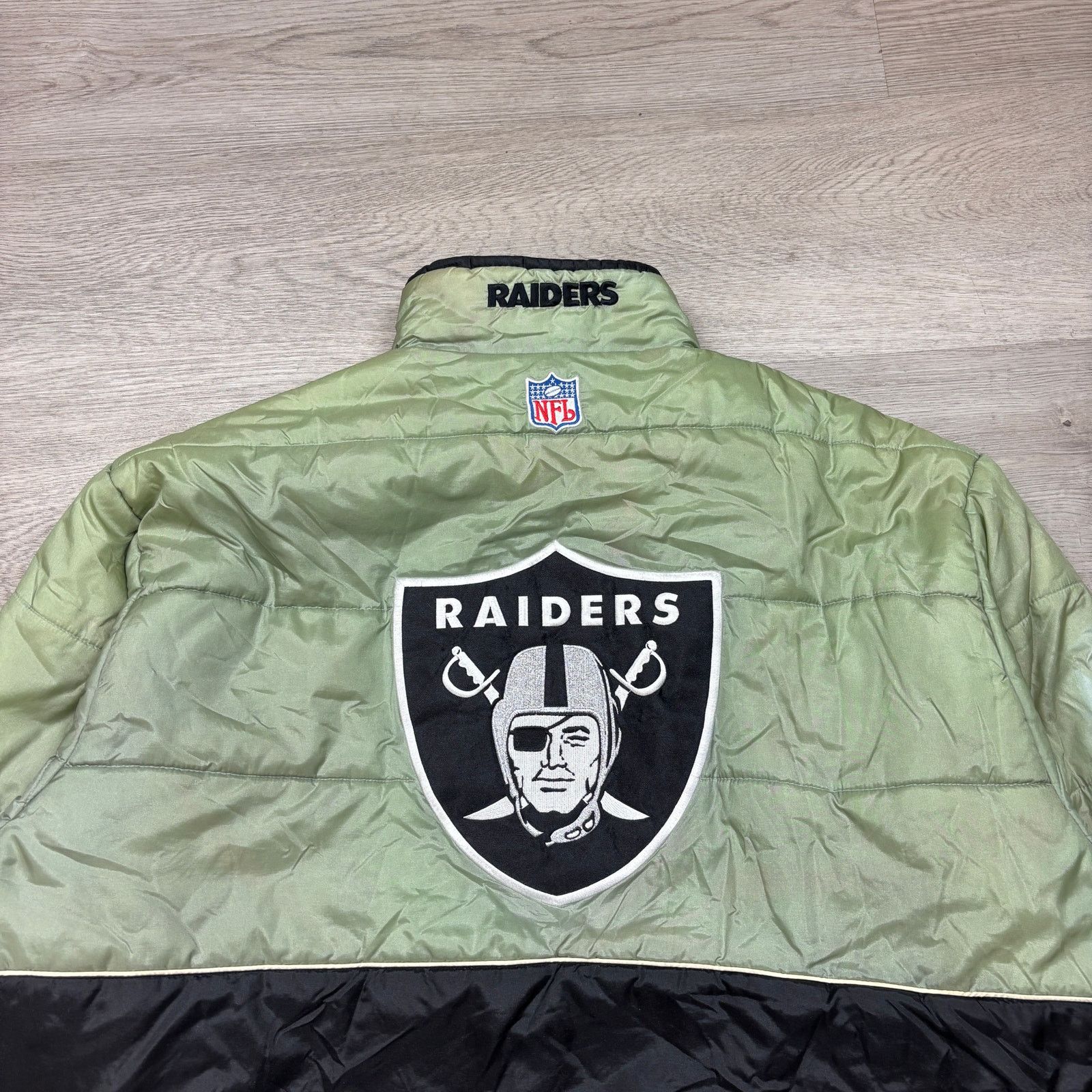NFL × Reebok × Vintage Vintage 90s Reebok Oakland Raiders Puffer Jacket Men's 2XL Size US XXL / EU 58 / 5 - 4 Thumbnail