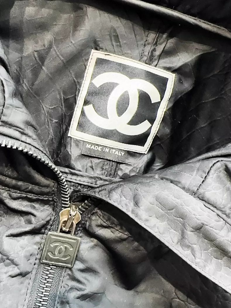 Chanel Chanel Black long-sleeved zipper jacket Size S / US 4 / IT 40 - 3 Thumbnail
