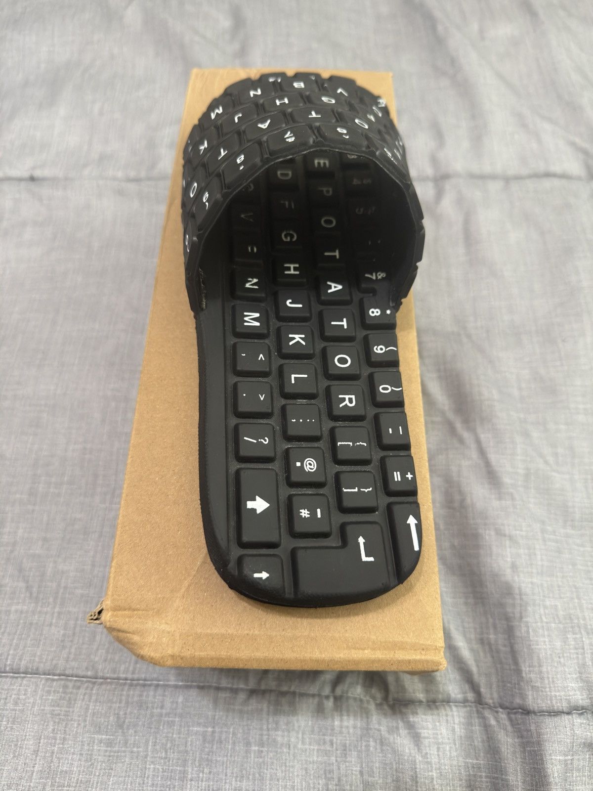 Imran Potato KEYBOARD SLIDES Size US 9 / EU 42 - 2 Thumbnail
