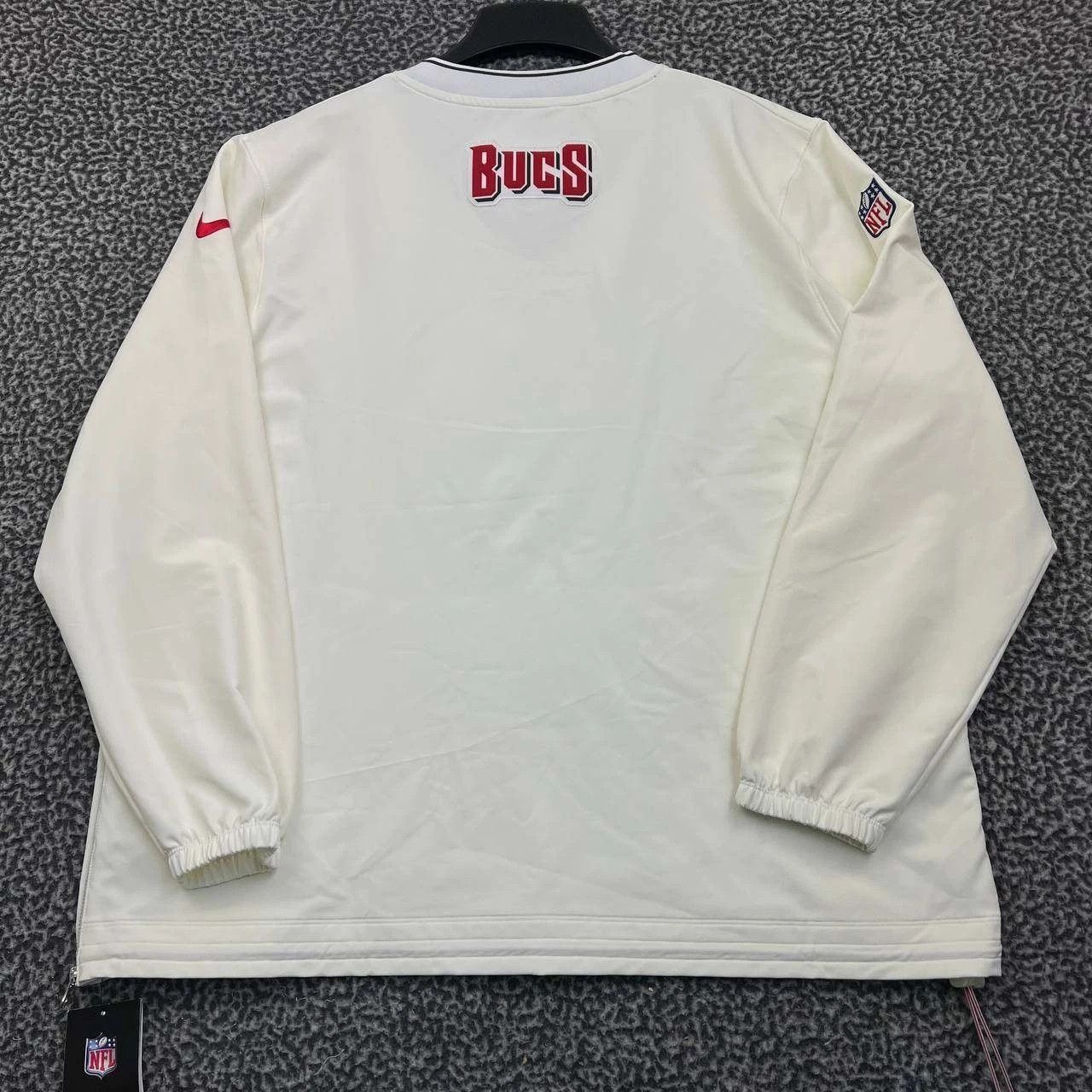 Nike Nike Windbreaker Jacket Tampa Bay Buccaneers NFL V-Neck L Size US L / EU 52-54 / 3 - 2 Thumbnail