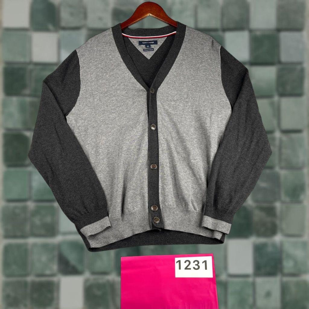 Tommy Hilfiger Tommy Hilfiger Grandpa Sweater Long Sleeve V-Neck Gray L Men Casual Pullover Knit Cotton Logo Vintage: No Size US L / EU 52-54 / 3 - 1 Thumbnail