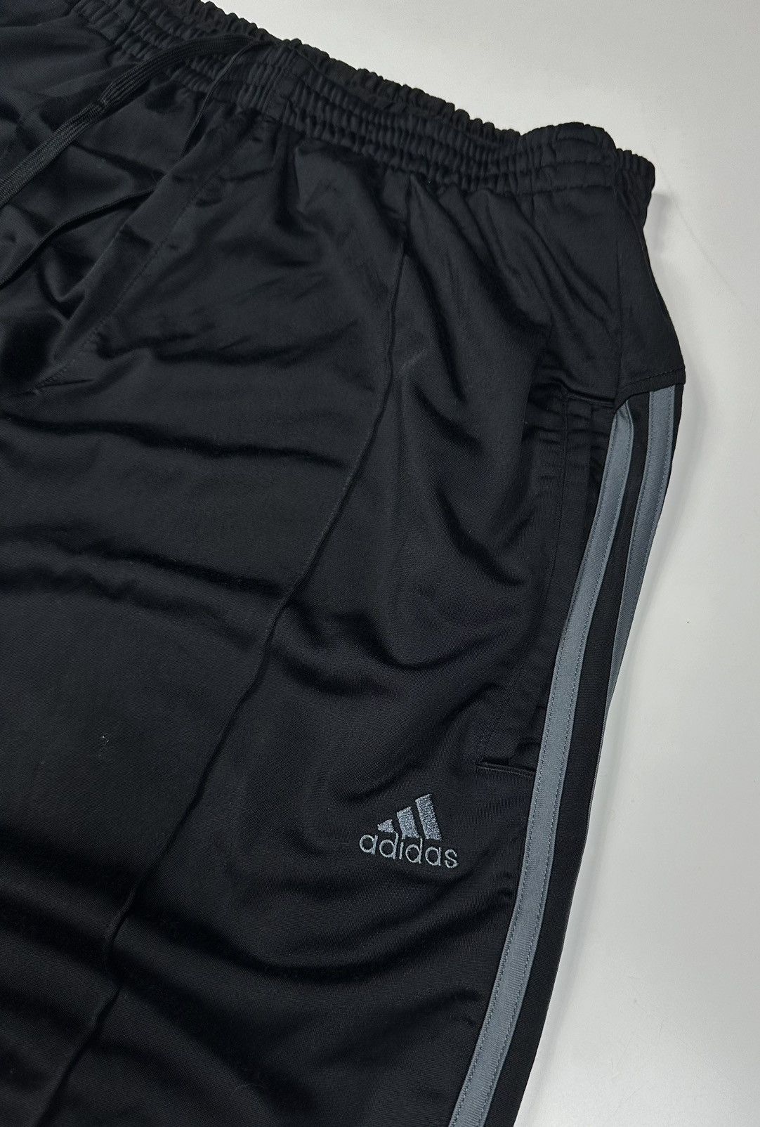 Adidas Vintage Adidas Track Pants Size US 34 / EU 50 - 9 Thumbnail