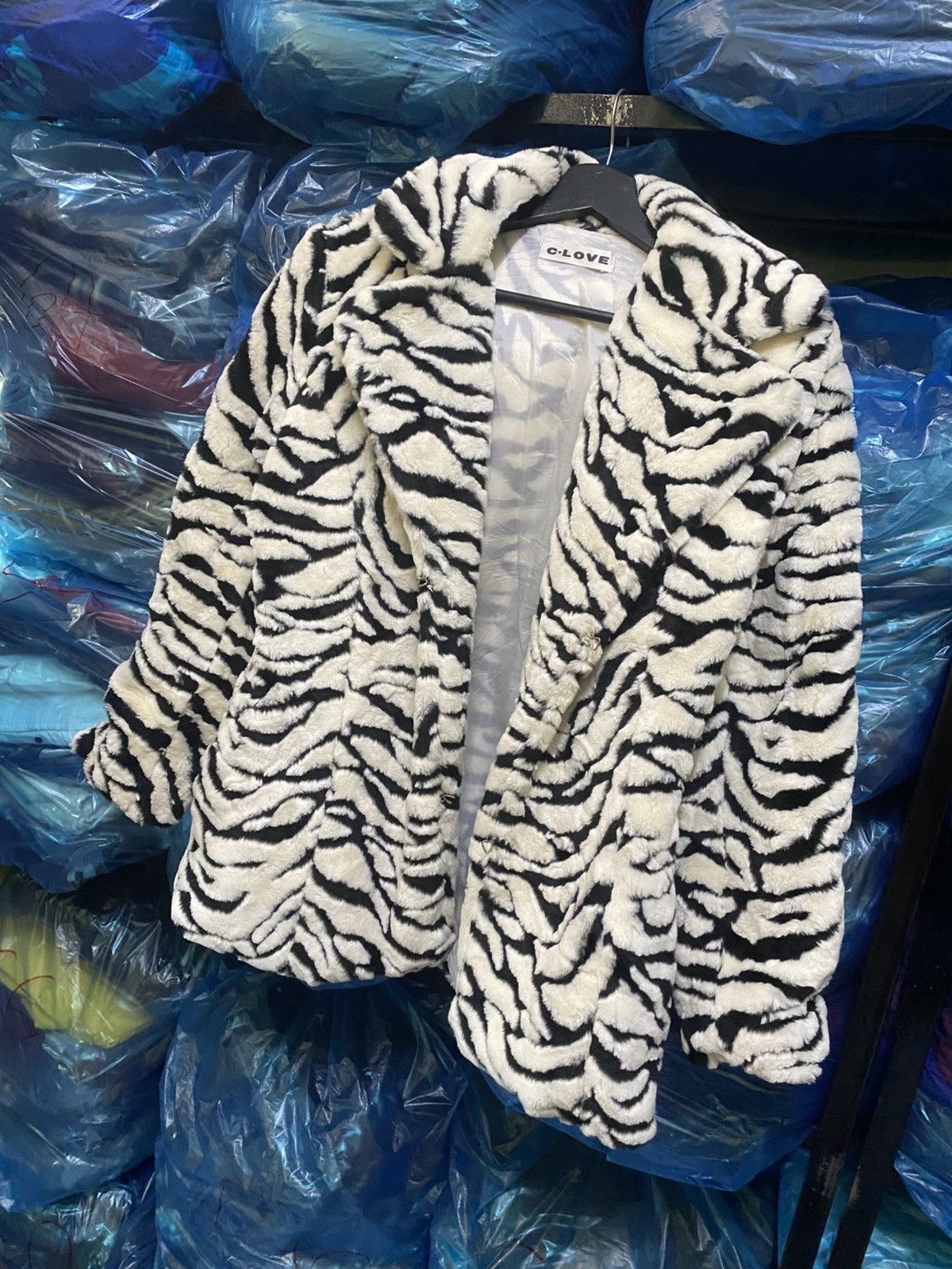 Other Vintage Zebra Print Faux Fur Coat – Bold Statement Outerwear Size M / US 6-8 / IT 42-44 - 7 Thumbnail