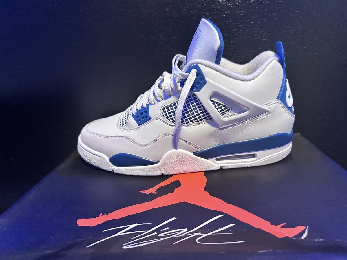 Jordan Brand × Nike Air Jordan 4 Retro Military Blue Size US 12 / EU 45 - 1 Thumbnail