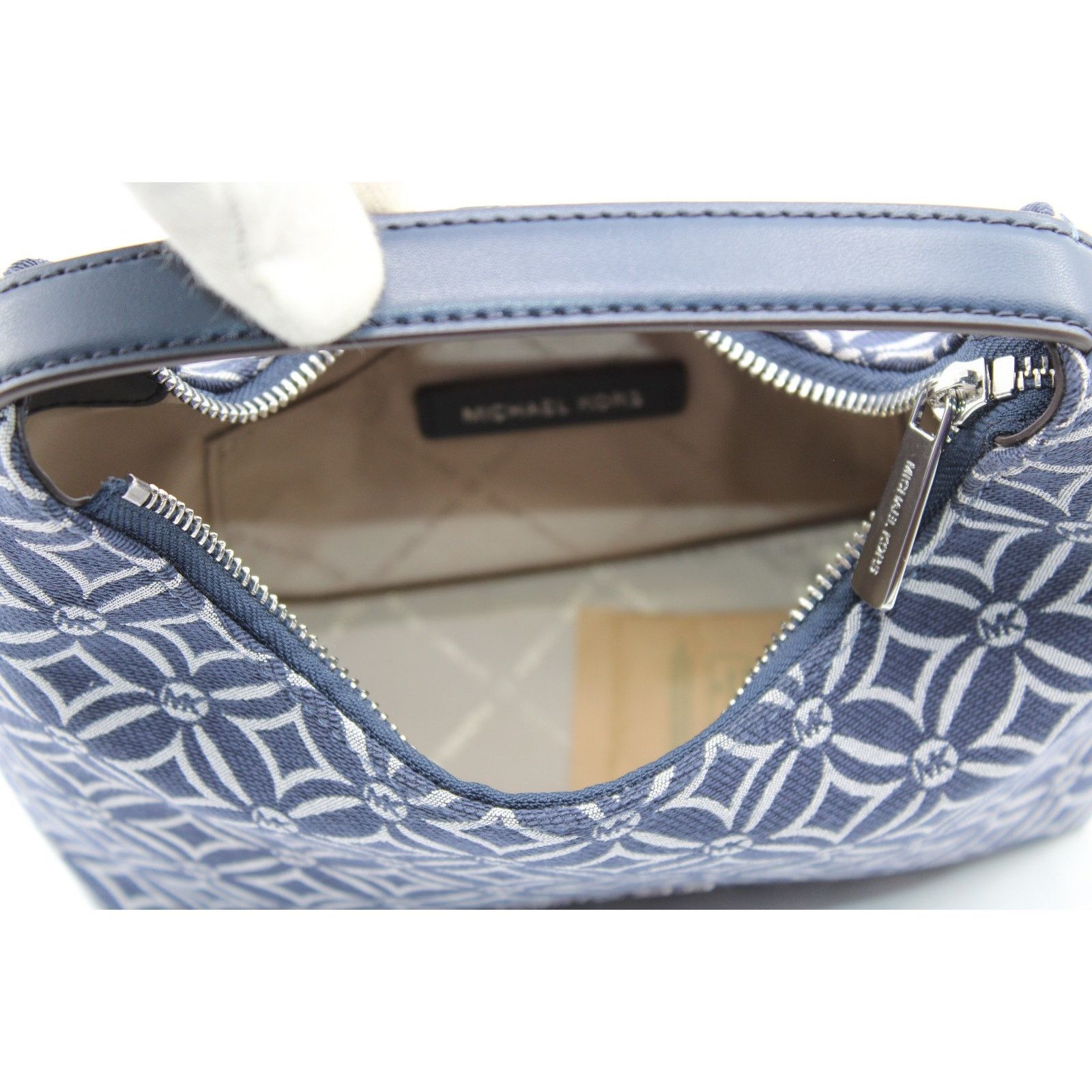 Michael Kors MICHAEL KORS Ember Small Jacquard Messenger Crossbody Bag Size ONE SIZE - 6 Thumbnail