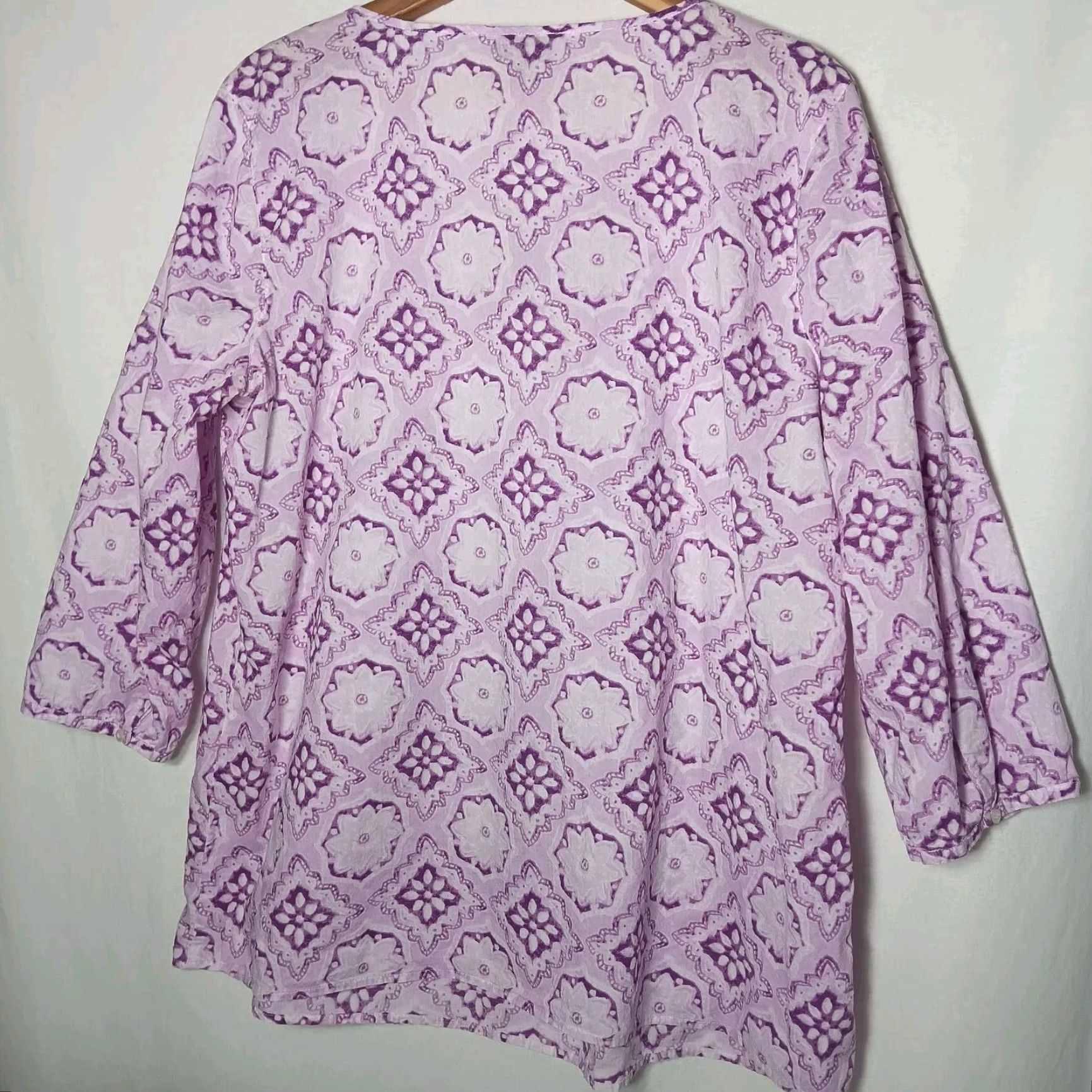 J. Jill J Jill Blouse Women Medium Pullover Floral Purple Mandala Peasant Boho Pleated Size M / US 6-8 / IT 42-44 - 2 Thumbnail