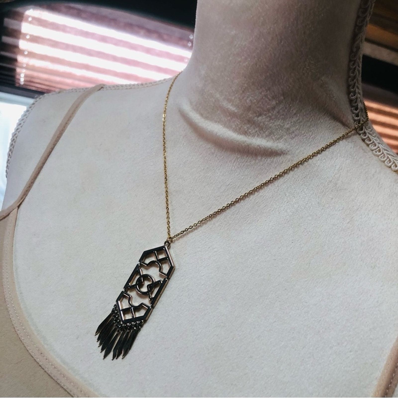 Vintage Vintage repurpose gold open filigree fringe pendant necklace Size ONE SIZE - 6 Thumbnail