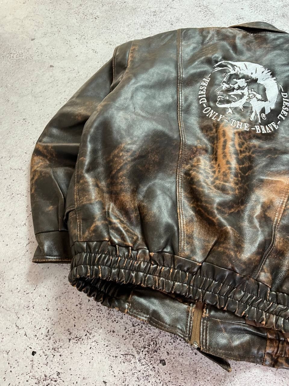 Diesel Vintage Diesel Leather Jacket Big Logo Bomber Japan Style Size US L / EU 52-54 / 3 - 6 Thumbnail