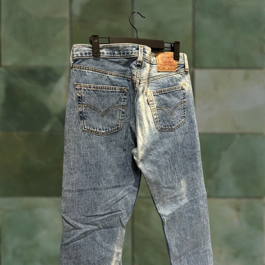 Levi's VINTAGE Levi’s 501 90’s Denim Jeans Men’s 34/32 Light Wash Sun Fade Button Fly Size US 34 / EU 50 - 1 Thumbnail