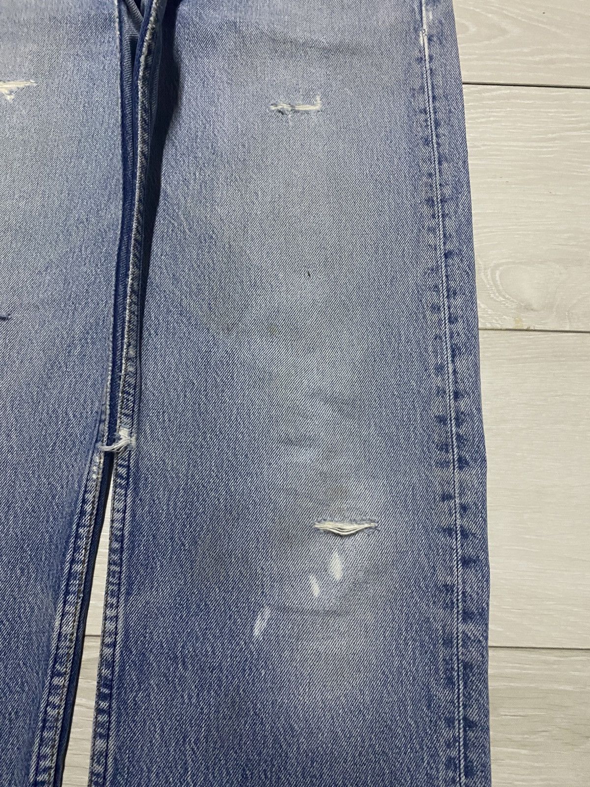 Levi's Vintage Levis 501 90s Distressed ButtonFly Jeans Size US 32 / EU 48 - 8 Thumbnail