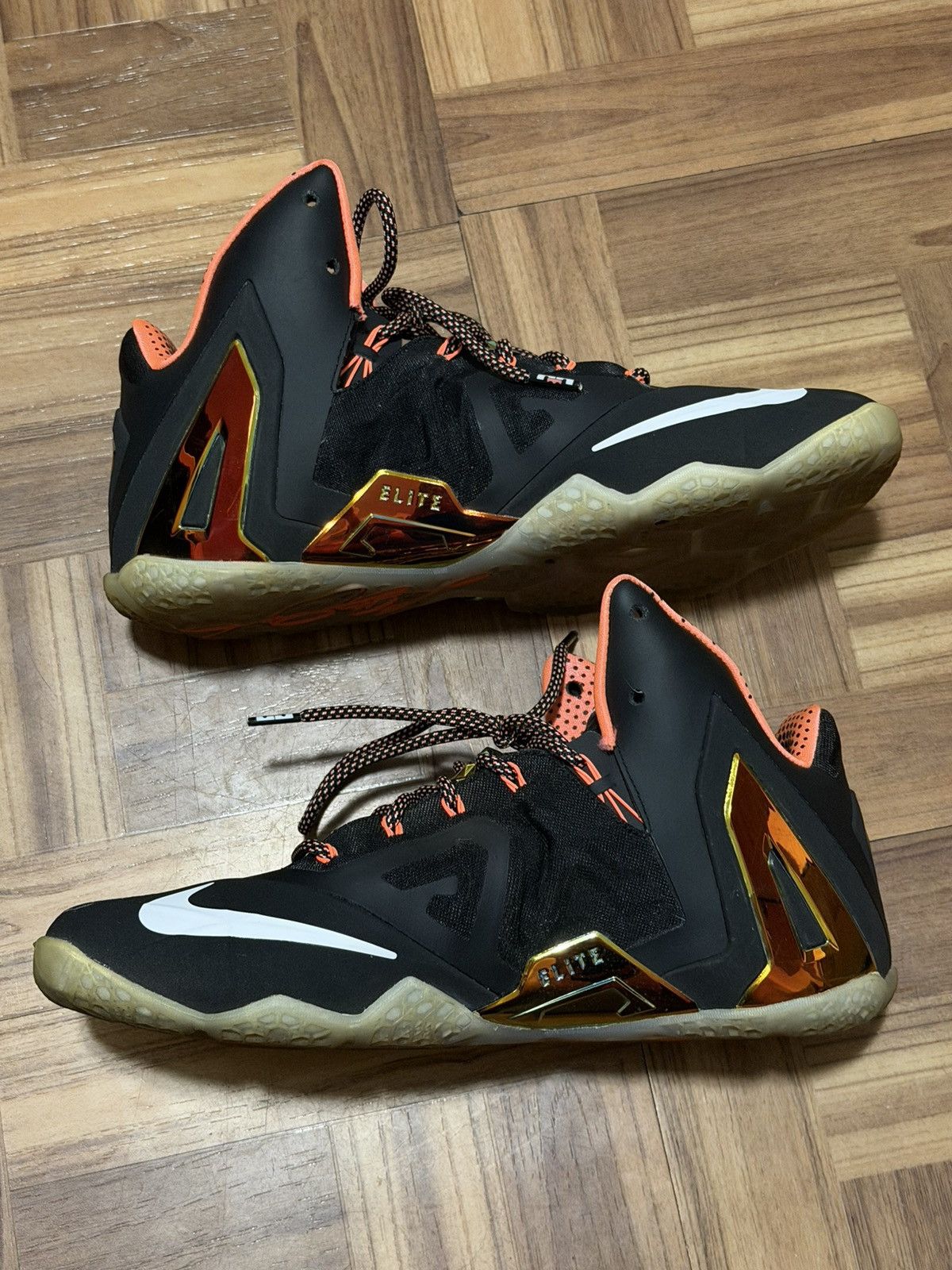 Nike Nike LeBron 11 Elite Black Gold Size US 10.5 / EU 43-44 - 2 Thumbnail