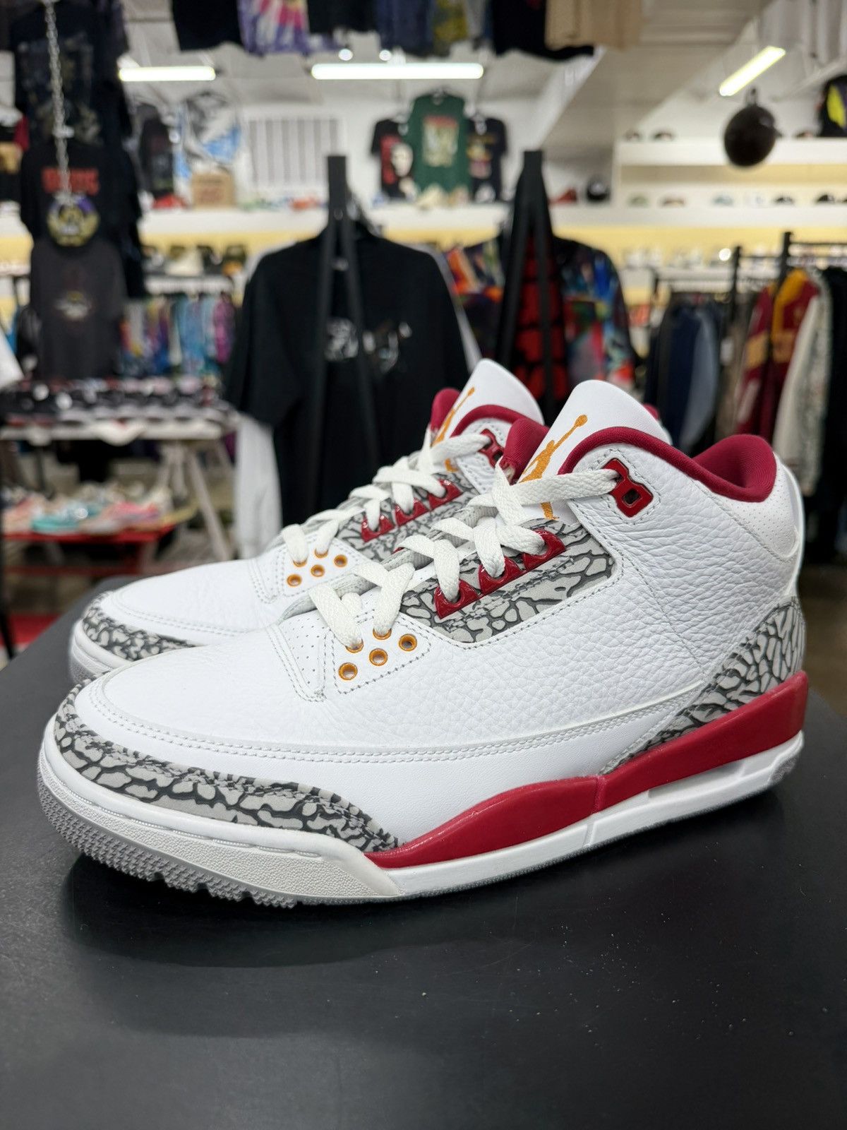 Jordan Brand Air Jordan 3 Cardinal Red Size 8.5 (2022) Size US 8.5 / EU 41-42 - 1 Thumbnail