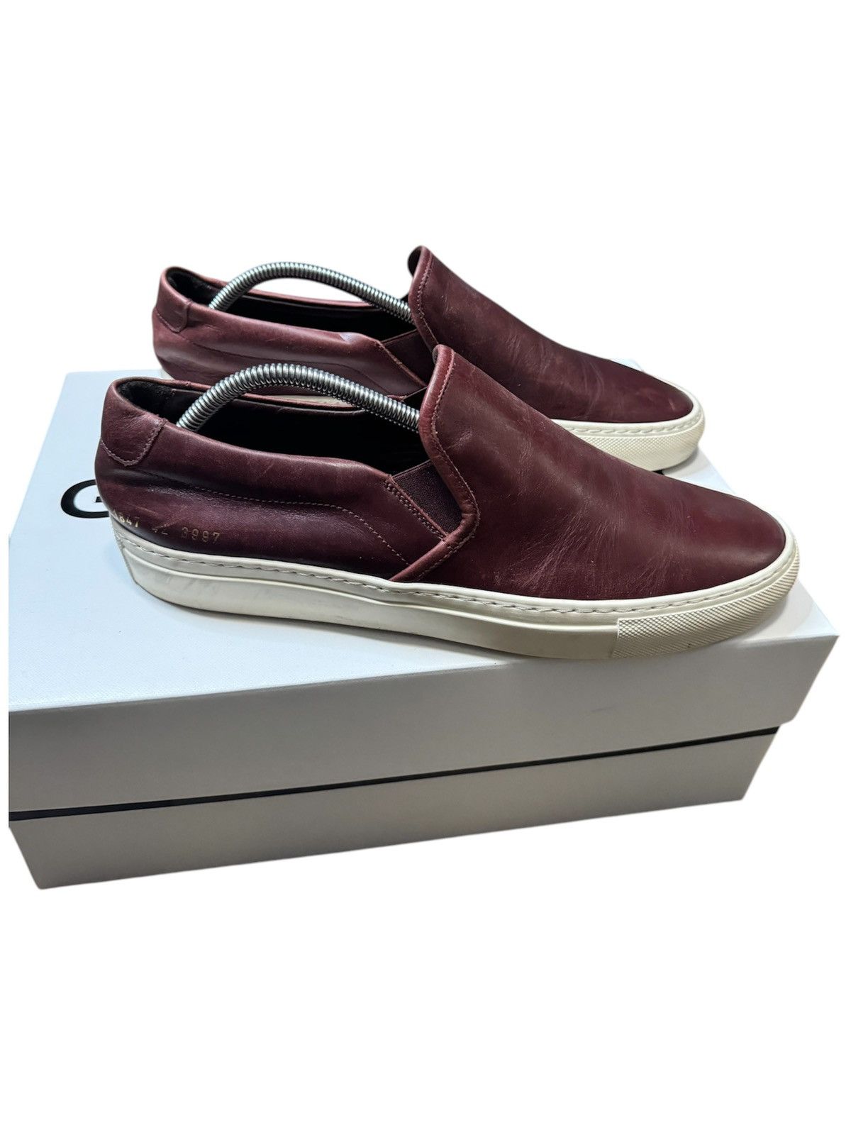 Common Projects × Designer Common Projects Slip On Leather Bordeaux Size US 8.5 / EU 41-42 - 1 Thumbnail