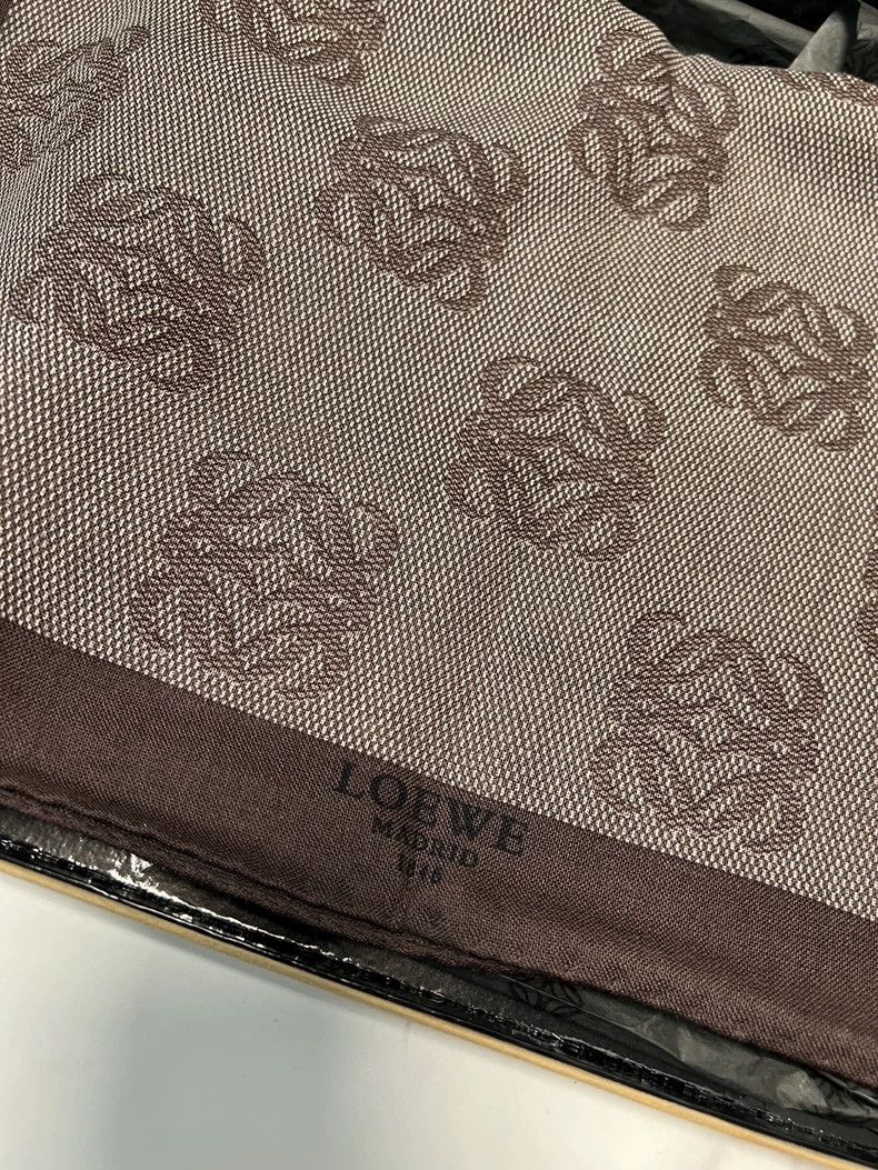 Loewe LOEWE Long thin scarf with brown patch logo. 70% wool and Size ONE SIZE - 2 Thumbnail