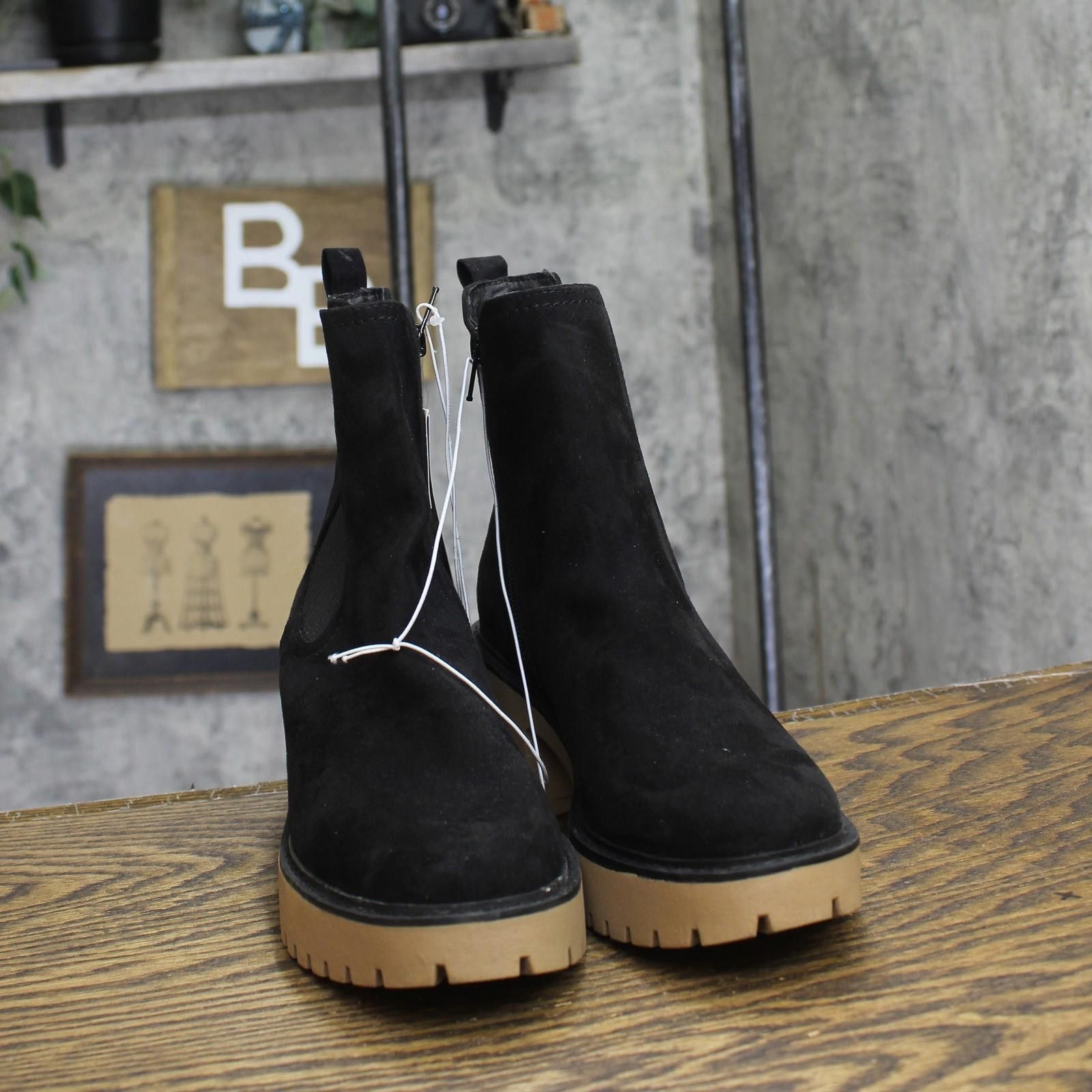 Other Universal Thread Crispin Chelsea Boots 87933742 Black 6m Size US 6 / IT 36 - 3 Thumbnail