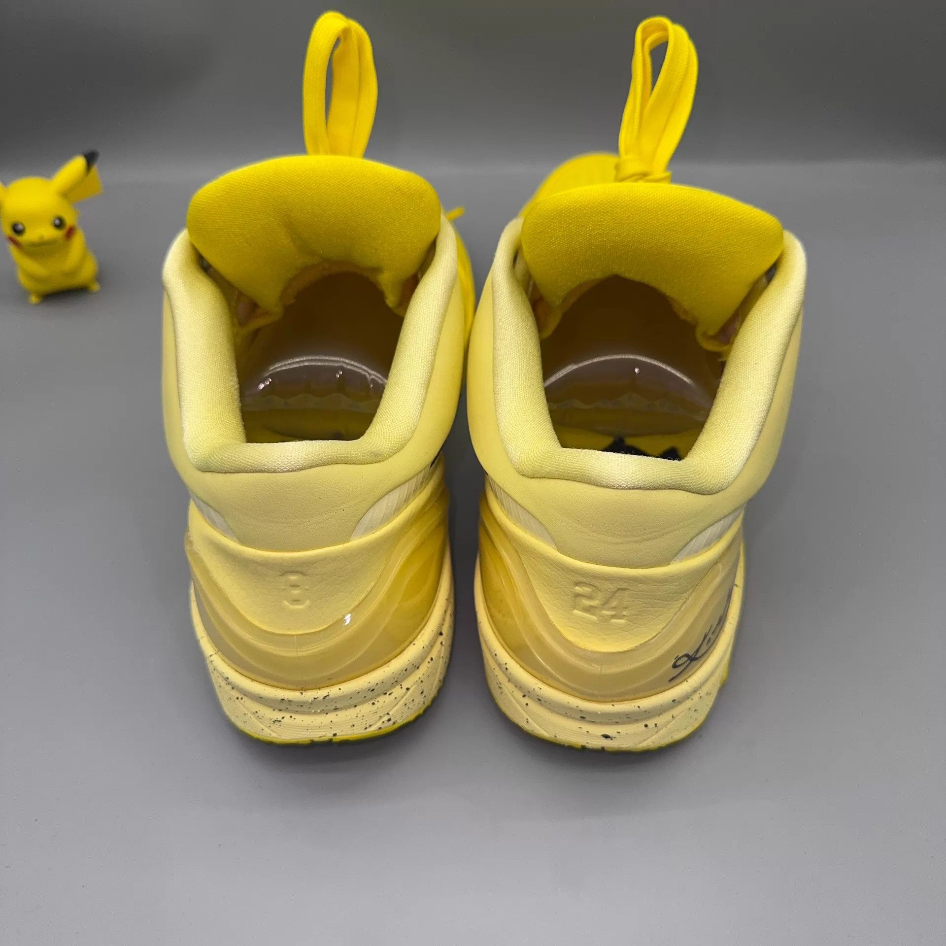 Nike Nike Kobe 4 Yellow Size 44.5 Size US 10.5 / EU 43-44 - 3 Thumbnail