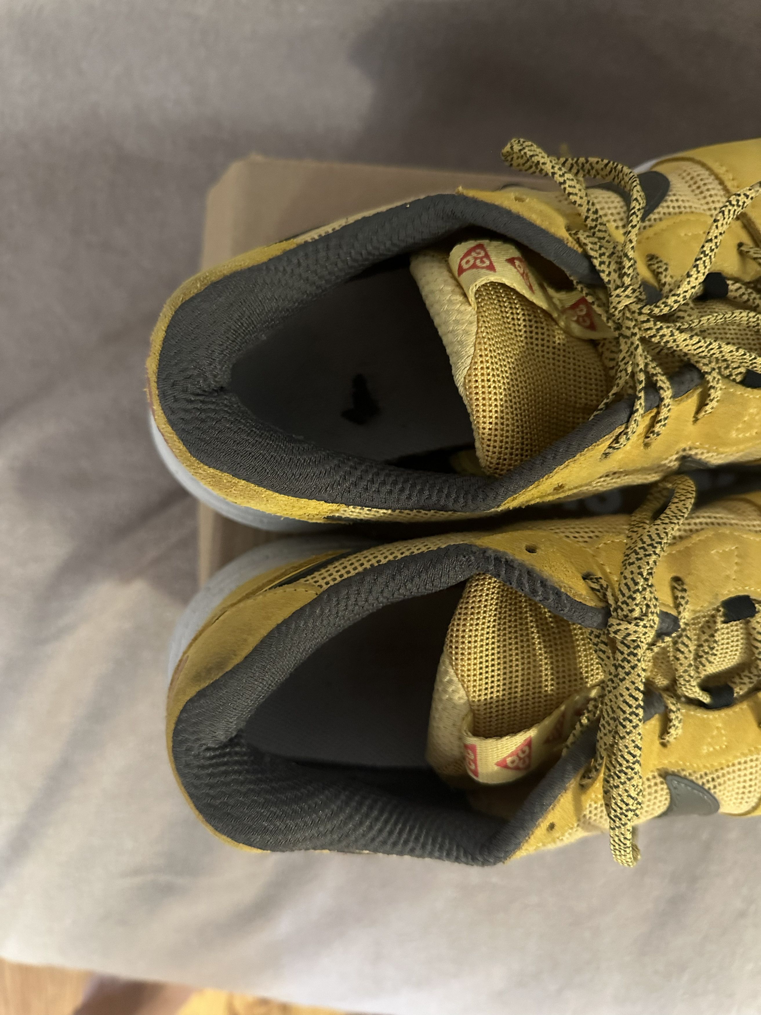 Nike ACG Nike ACG Lowcate Solar Flare *Good condition* Size US 10 / EU 43 - 5 Thumbnail