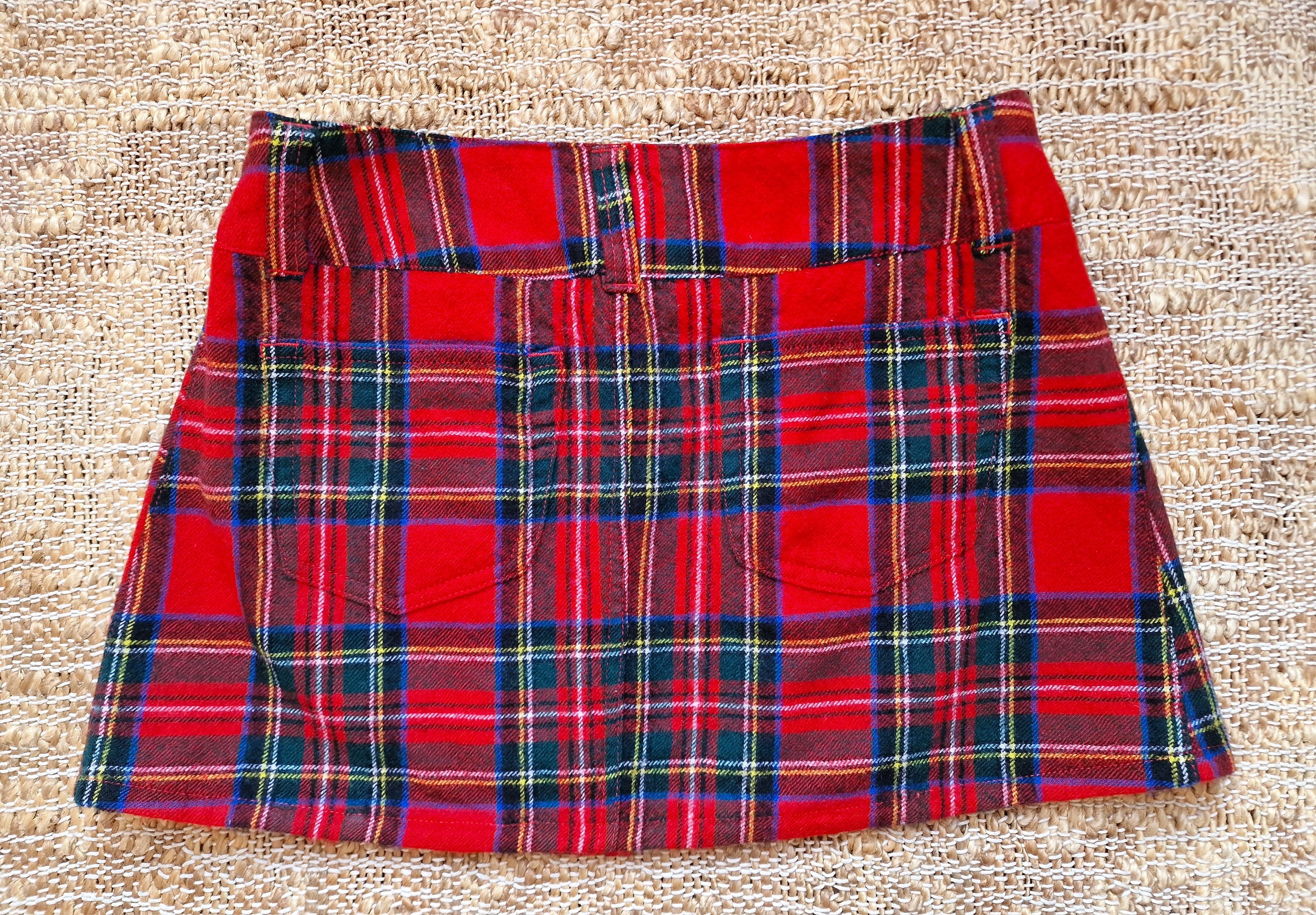Dolce & Gabbana D&G Dolce and Gabbana Tartan School Girl Wool Skirt Size 30" / US 8 / IT 44 - 15 Thumbnail