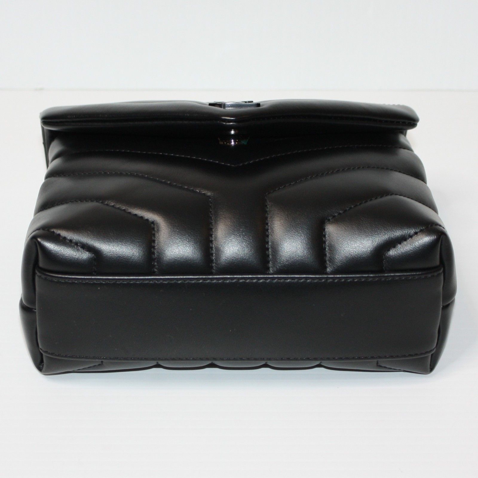 Yves Saint Laurent Toy Loulou Leather Crossbody Bag in Black NWOT MSRP $2100 Size ONE SIZE - 13 Thumbnail