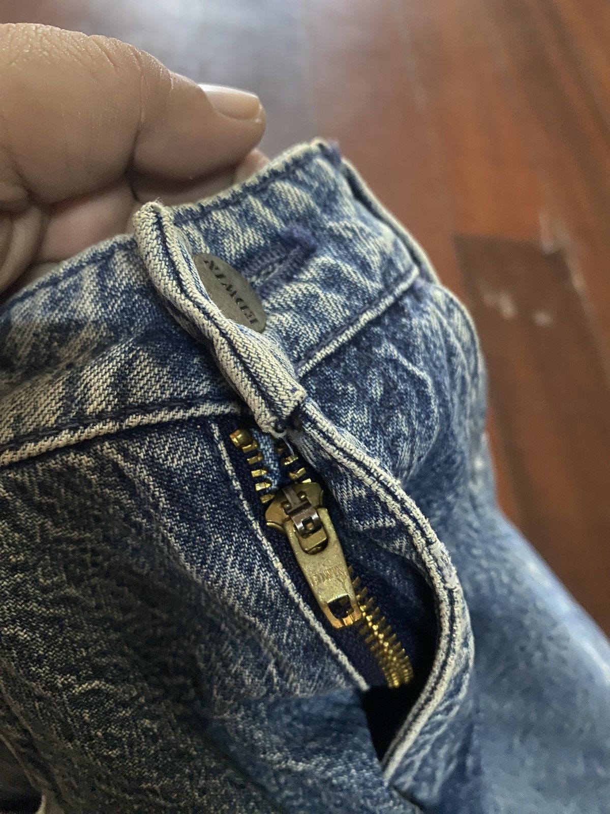 Sick 🔥 VINTAGE EDWIN CLASSIC CROPPED