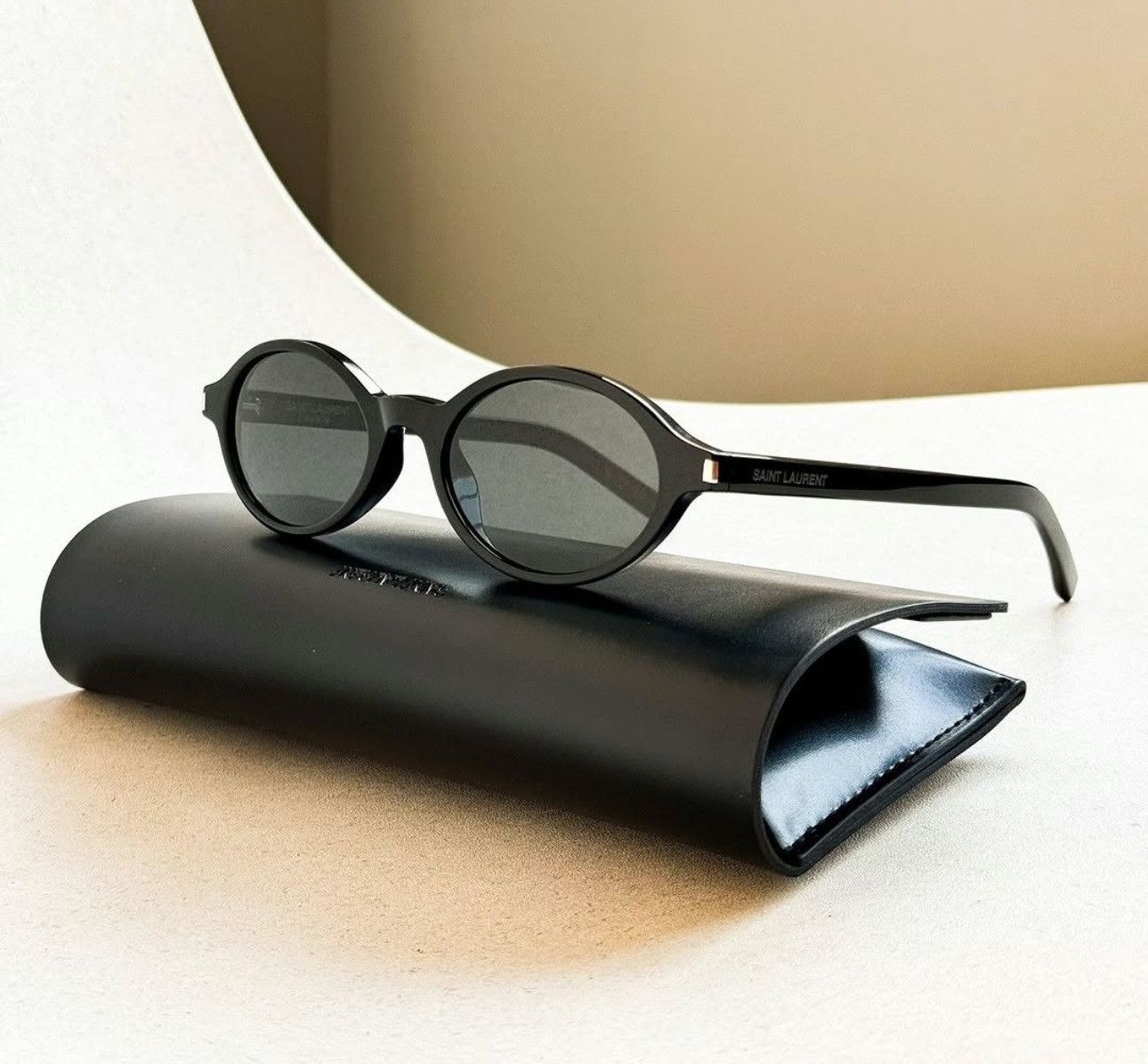 Yves Saint Laurent Saint Laurent JEANNE SUN SL 751 001 Size ONE SIZE - 2 Thumbnail