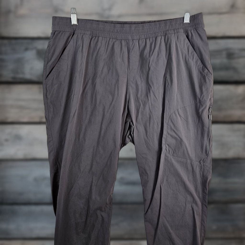 Vintage Duluth Alaskan Hardgear Womens Pull On Slim Leg Pants 18W Gray Sz 18W Nylon Spandex Inseam 29.5" Cargo Size 40" / US 18 - 1 Thumbnail
