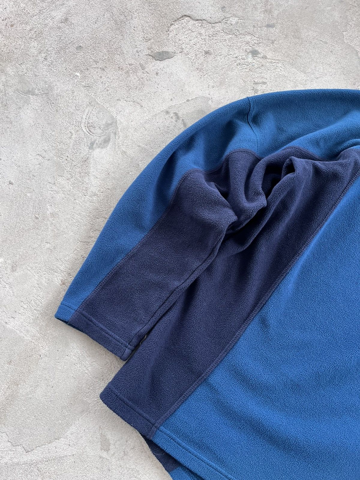 Berghaus Vintage Berghaus Blue Fleece 1/3 Zip Outdoor Pullover Y2K Size US XL / EU 56 / 4 - 2 Thumbnail