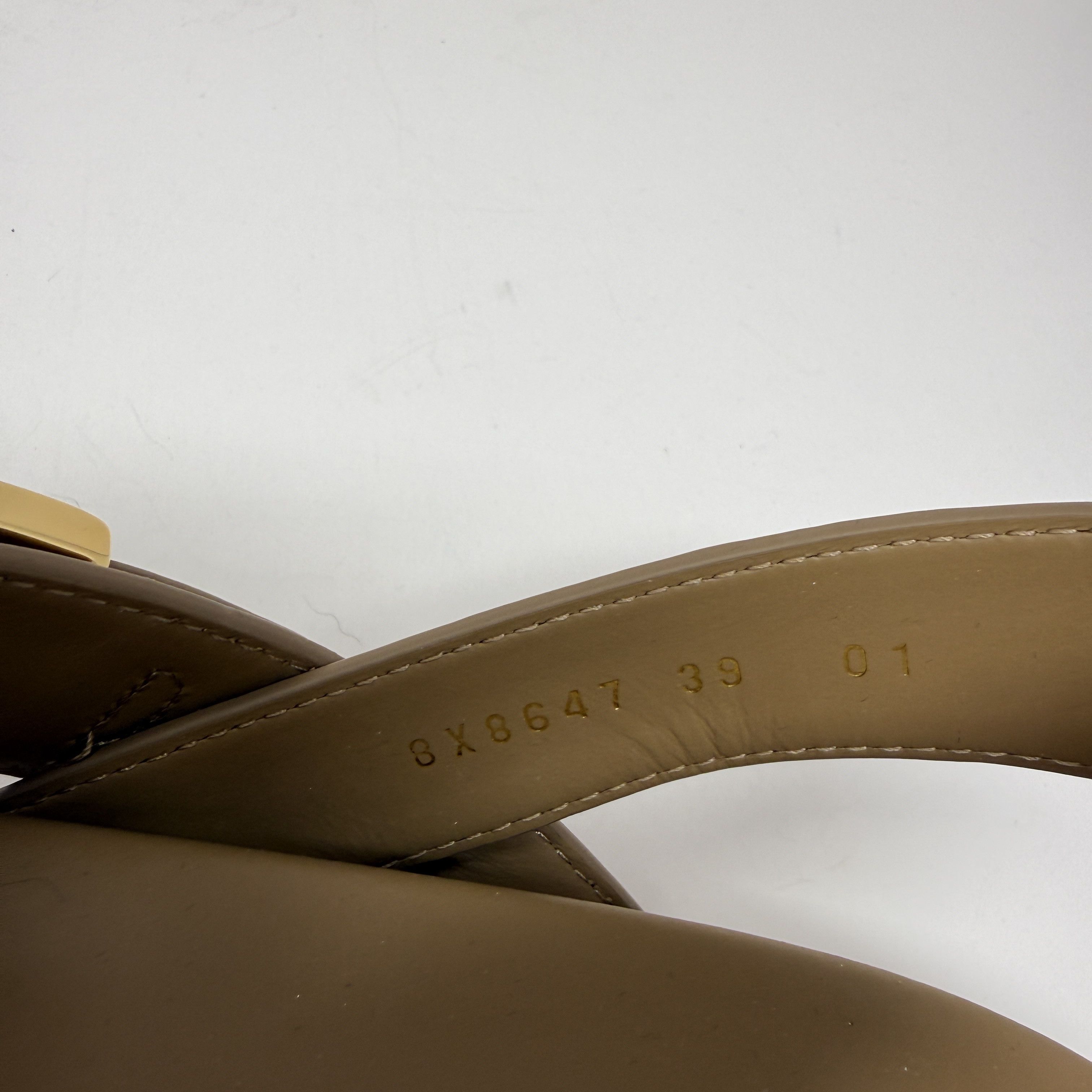 Fendi Fendi Feel Genuine Leather Logo Buckle Size US 9 / IT 39 - 7 Thumbnail