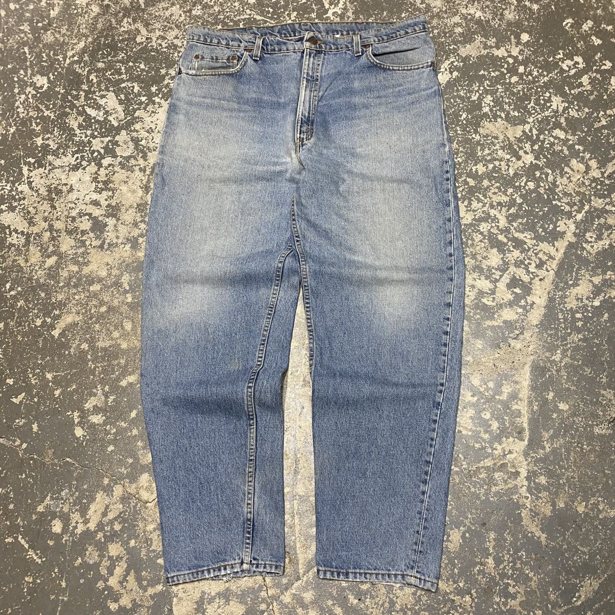 Levi's × Vintage Vintage Levi’s 550 Relaxed Fit Blue Denim Jeans USA 90s Size US 40 / EU 56 - 4 Thumbnail