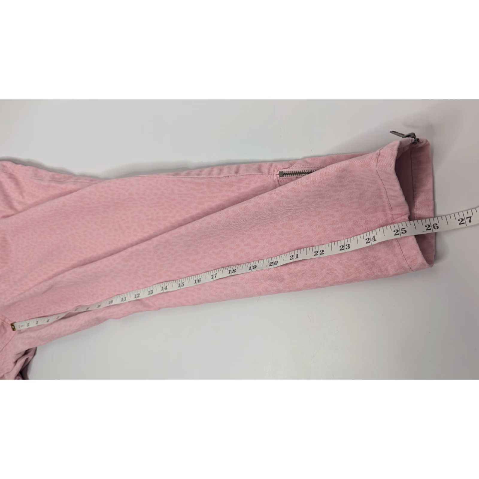 Torrid Torrid Jeans Women 16 Pink Animal Print Denim Skinny Stretch Zip Ankle Size 38" / US 16 / IT 52 - 5 Thumbnail