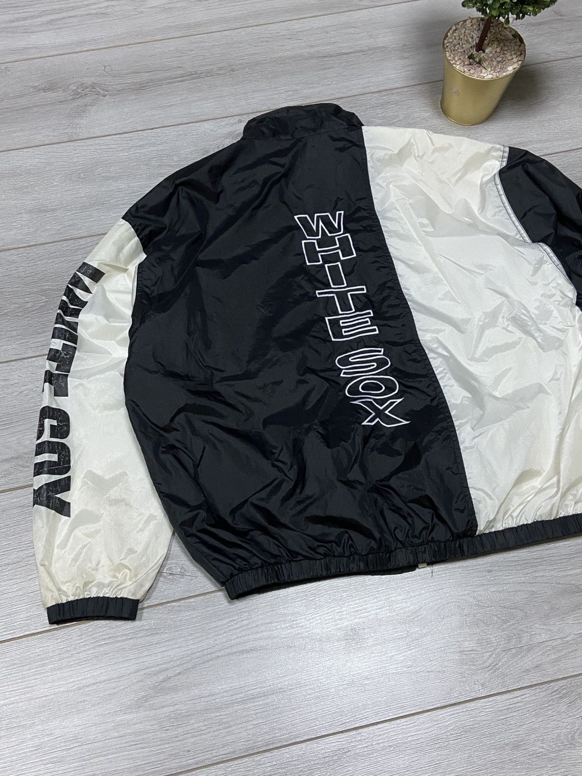 Vintage White Sox KOREA vintage double colour zip jacket Size US XL / EU 56 / 4 - 9 Thumbnail