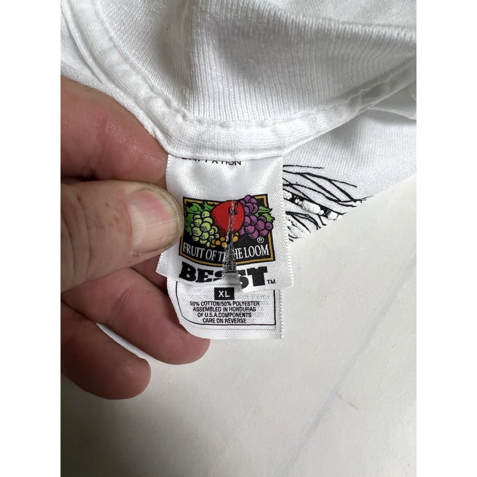 Fruit Of The Loom VINTAGE Fruit of the Loom T-Shirt XL White Short Sleeve Crew Neck Puff Stitch Men Boys? Size US XL / EU 56 / 4 - 7 Thumbnail