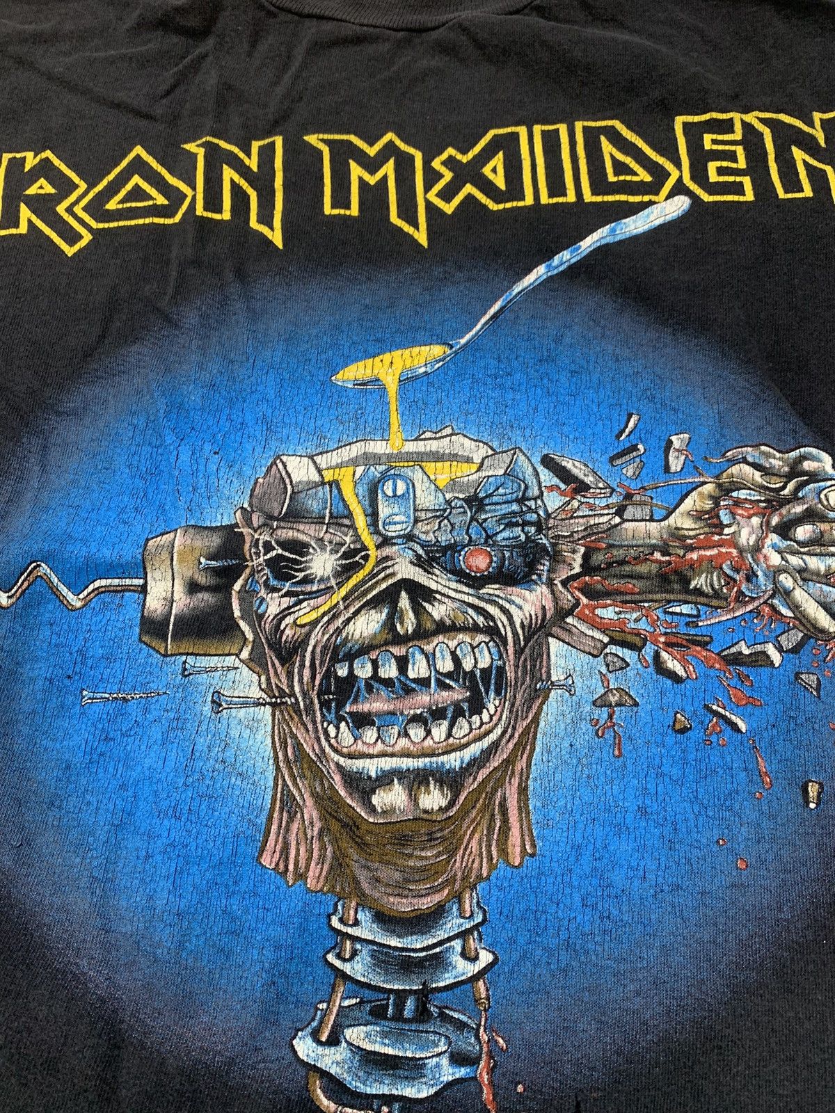 Band Tees VTG IRON MAIDEN TOUR SHIRT Size US M / EU 48-50 / 2 - 2 Thumbnail