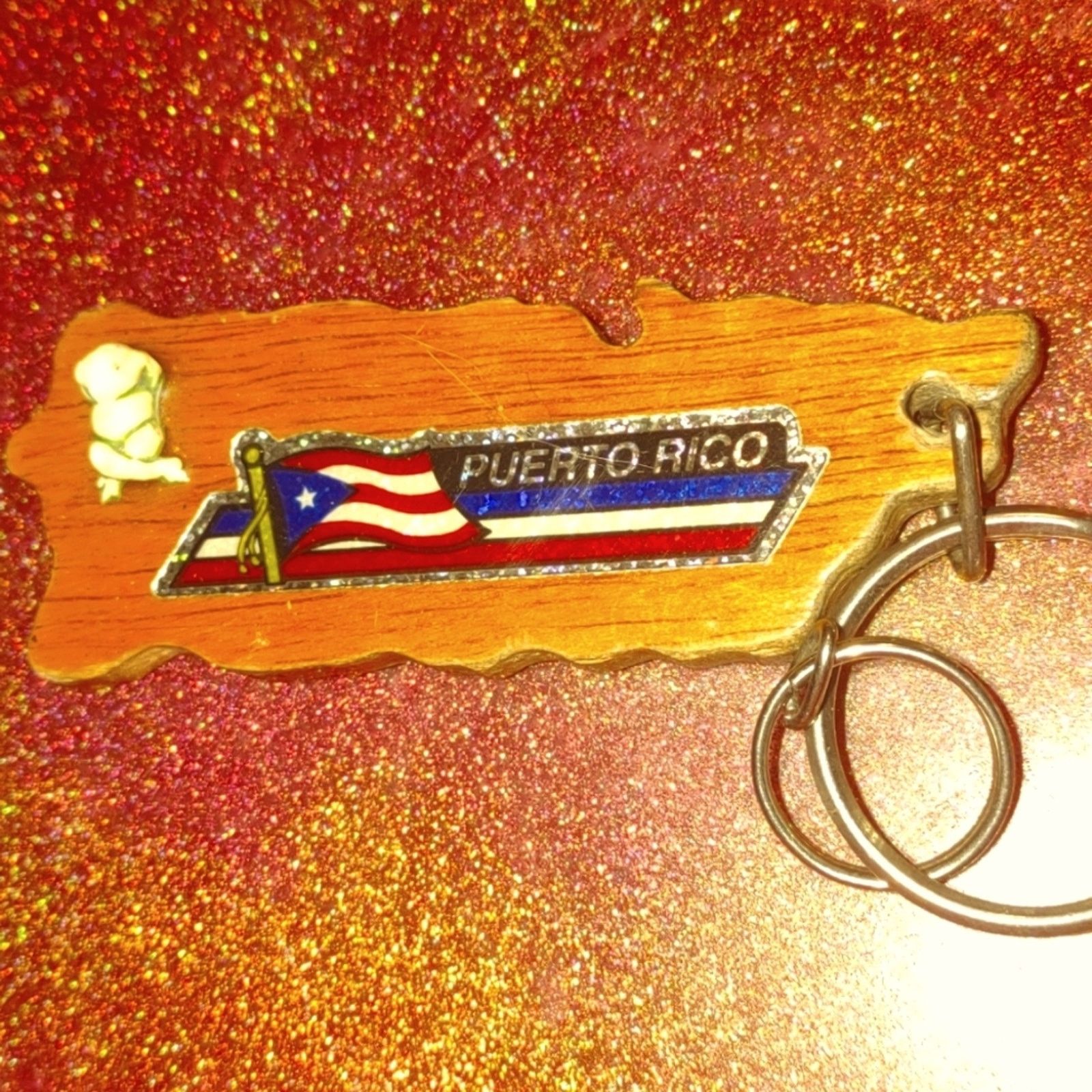 Vintage Handcrafted vintage wooden Puerto Rico keychain Size ONE SIZE - 1 Thumbnail