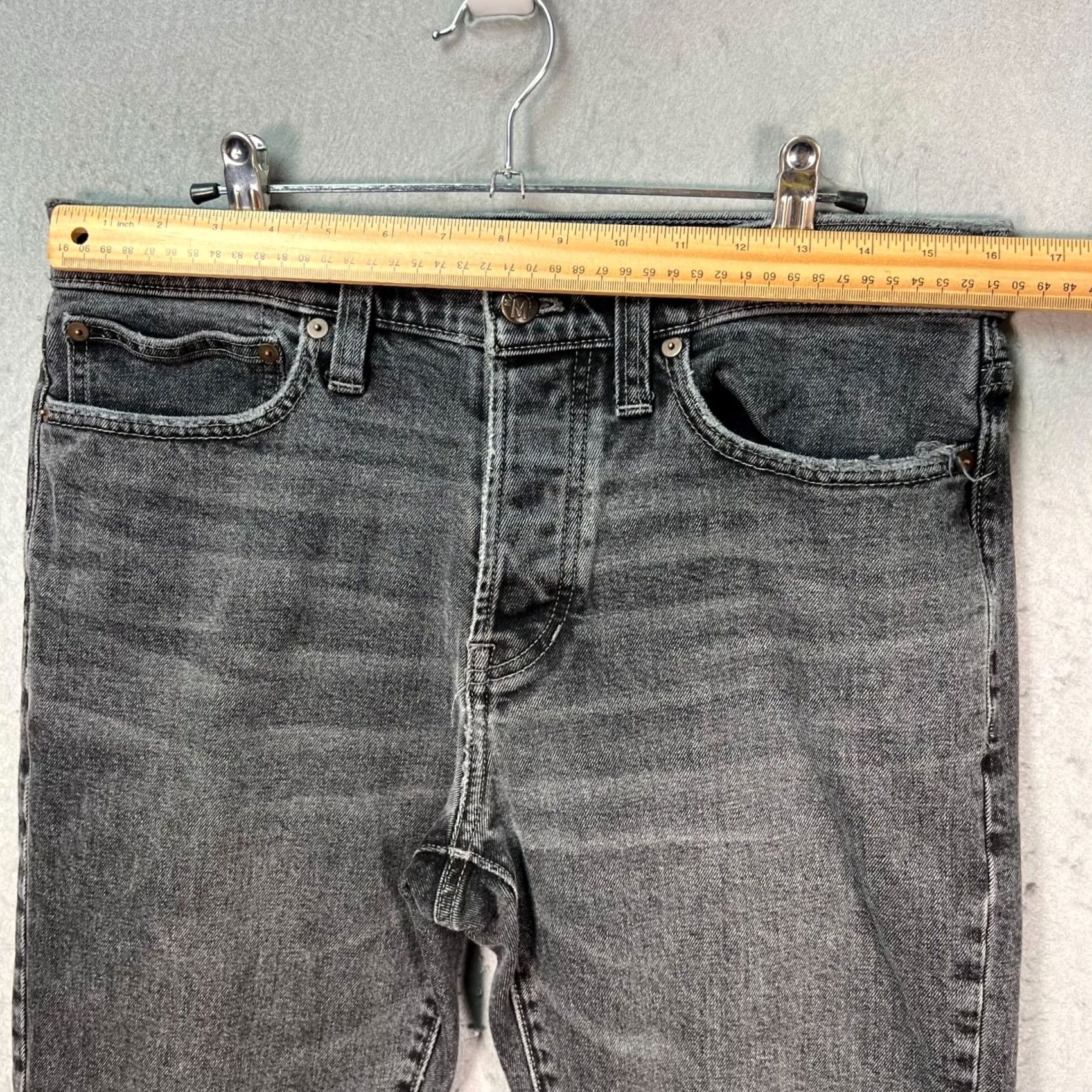 Madewell Madewell Jeans Regular 31x26 Black Stretch Denim Logo 5-Pocket Relaxed Taper Mens Jeans Size US 31 - 7 Thumbnail