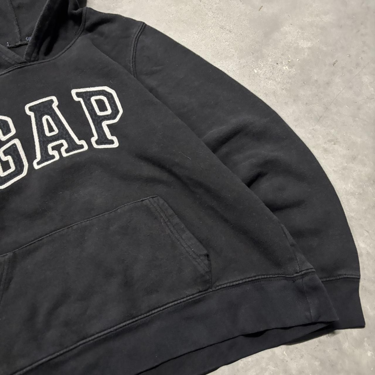 Gap × Vintage Crazy Vintage Y2K/2000s Black Gap Spellout Essential Hoodie! Size M / US 6-8 / IT 42-44 - 4 Thumbnail