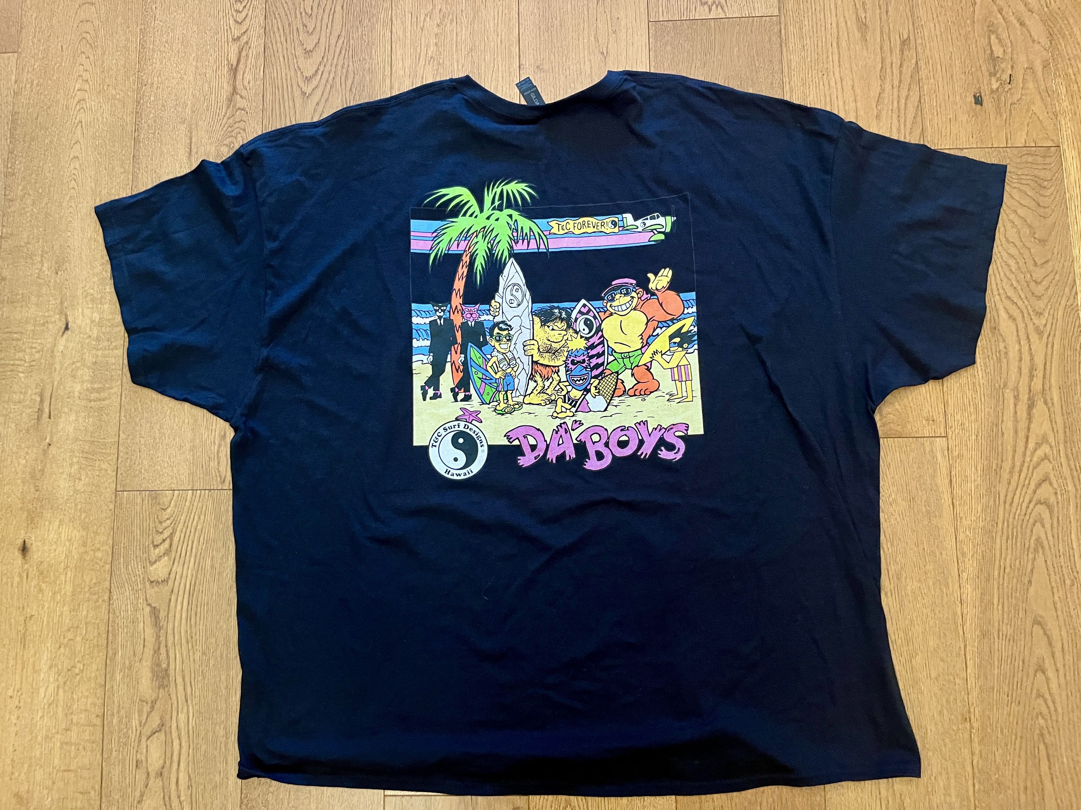 Vintage T&C Surf Designs Hawaii Da Boys Graphic Tee 5XL Size US XXL / EU 58 / 5 - 2 Thumbnail