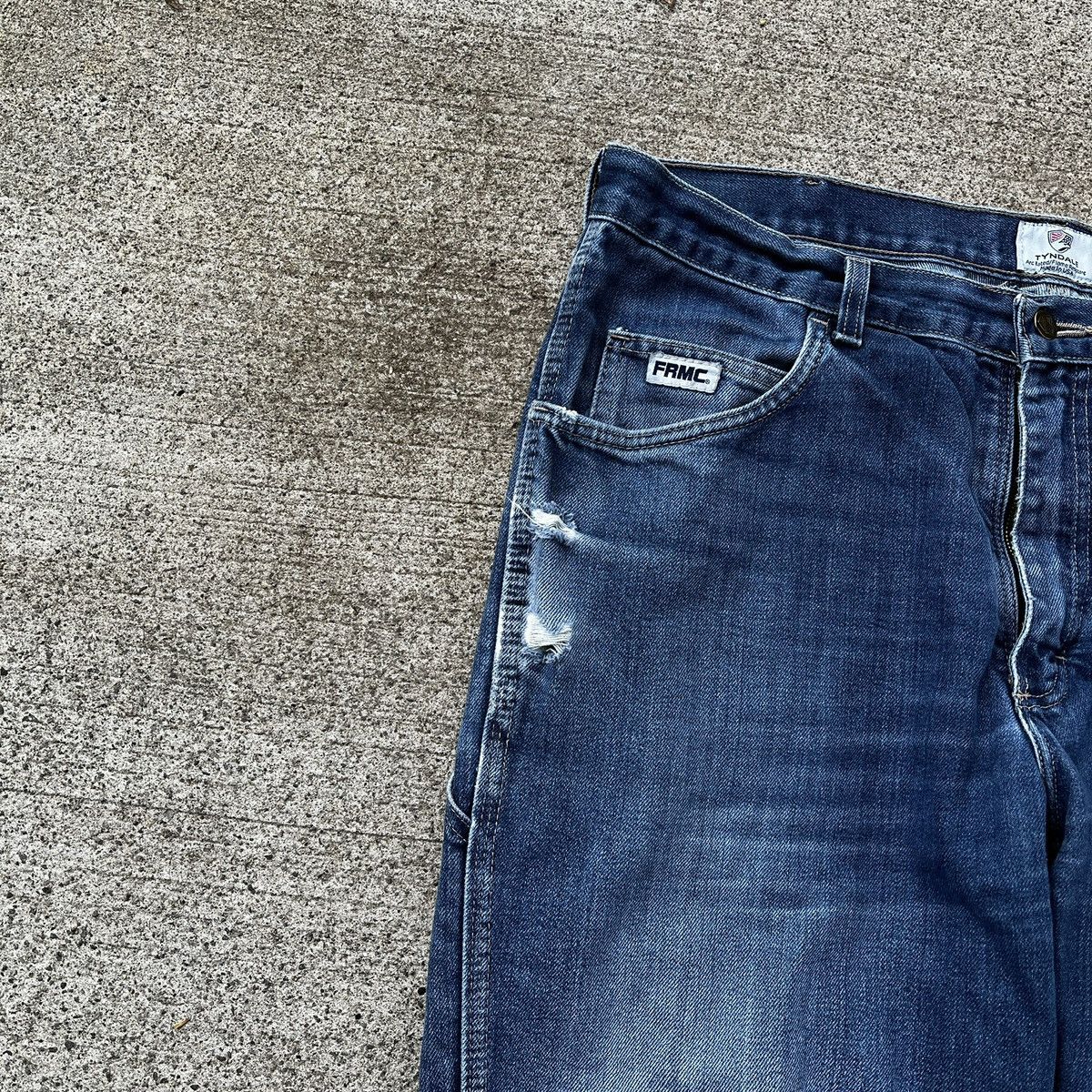 Japanese Brand Vintage Faded Distressed Jeans 38x32 90’s Y2K Size US 38 / EU 54 - 4 Thumbnail