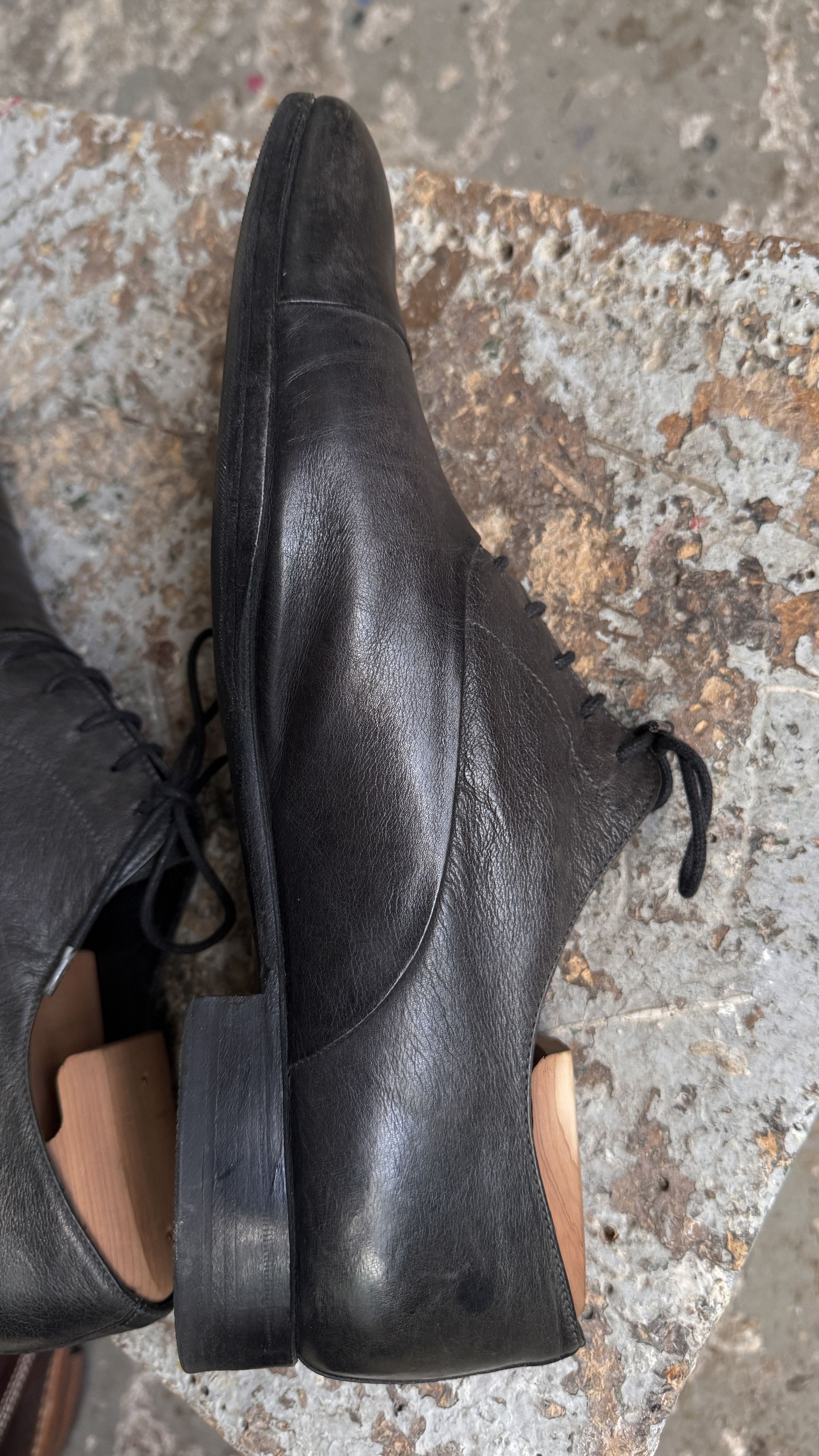 Pierre Hardy aa . KANGAROO OXFORDS . 28 CM . DARK GREY . MADE IN ITALY Size US 9.5 / EU 42-43 - 14 Thumbnail