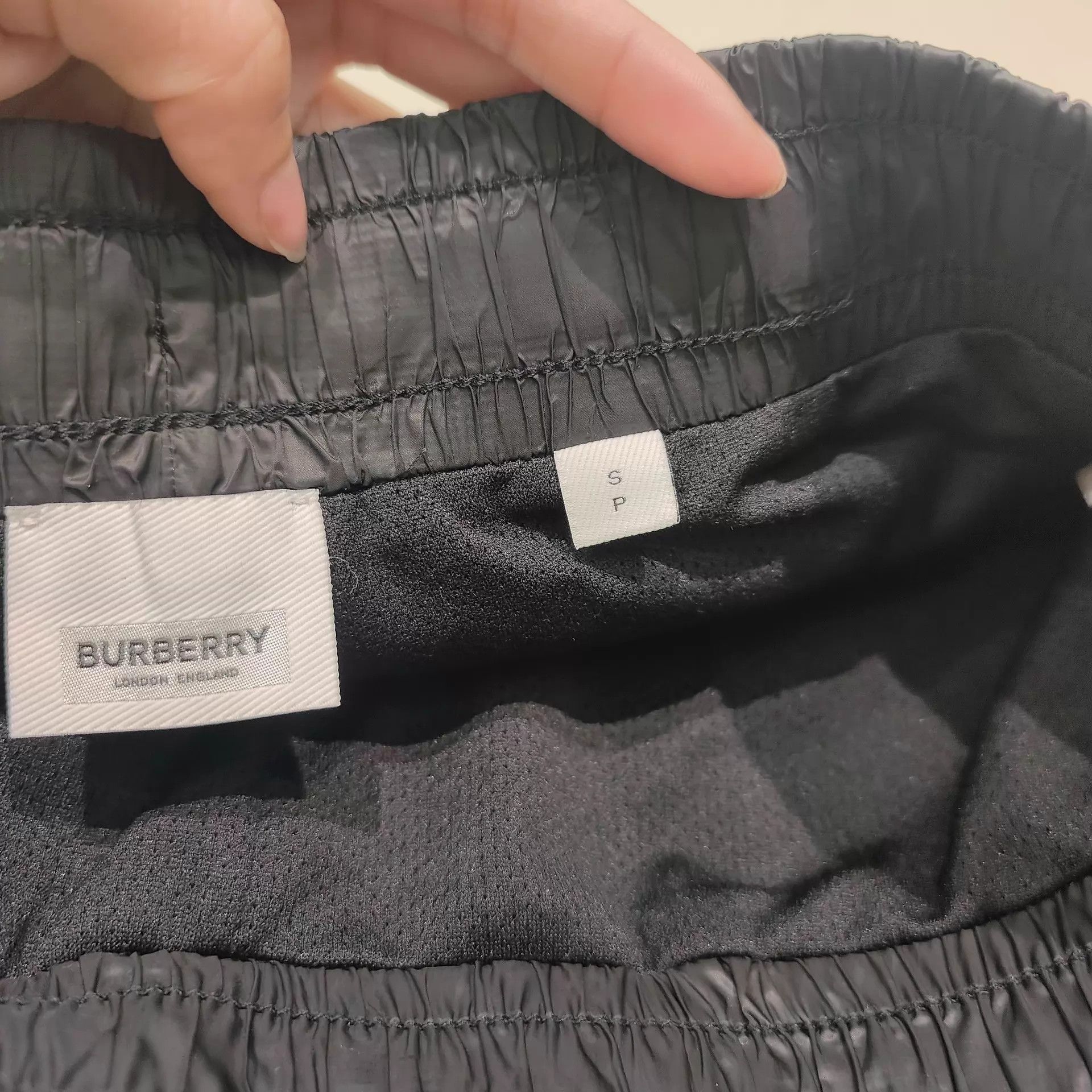Burberry Burberry Check Teddy Short S Size 26" / US 2 / IT 38 - 3 Thumbnail