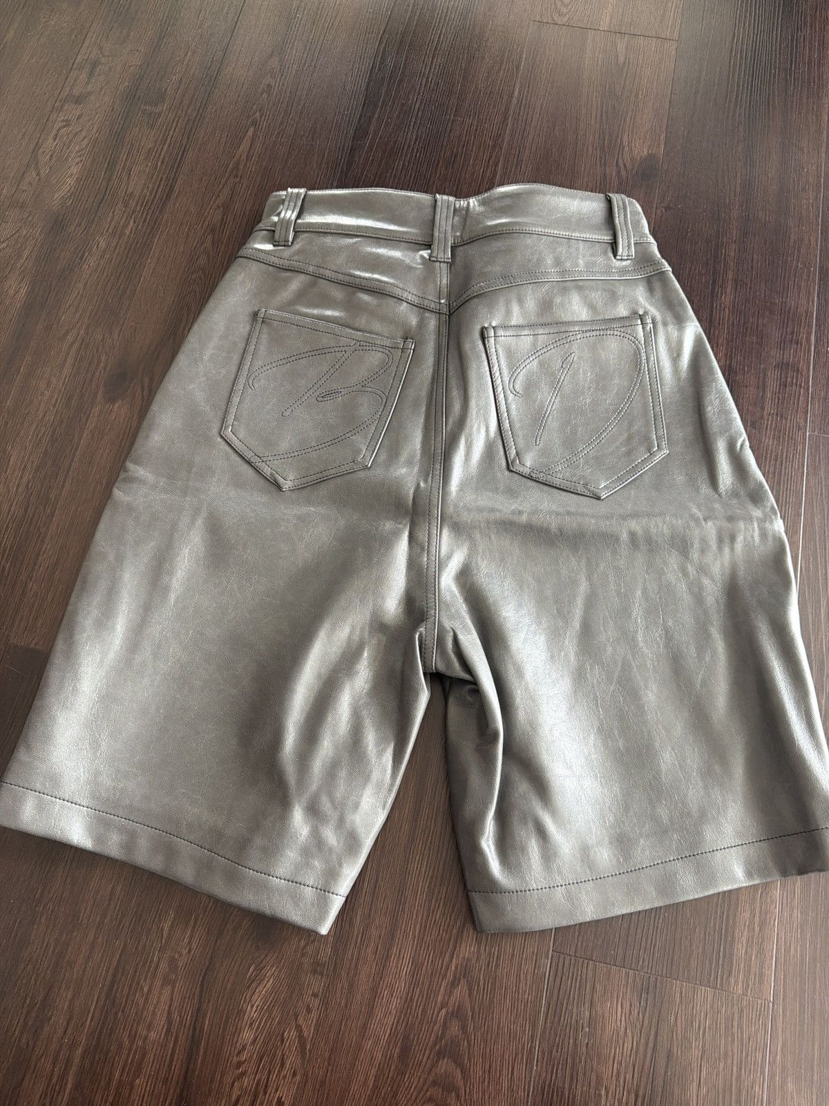 Bottega Desires Bottega Desires Gray Leather Shorts Size US 28 / EU 44 - 3 Thumbnail