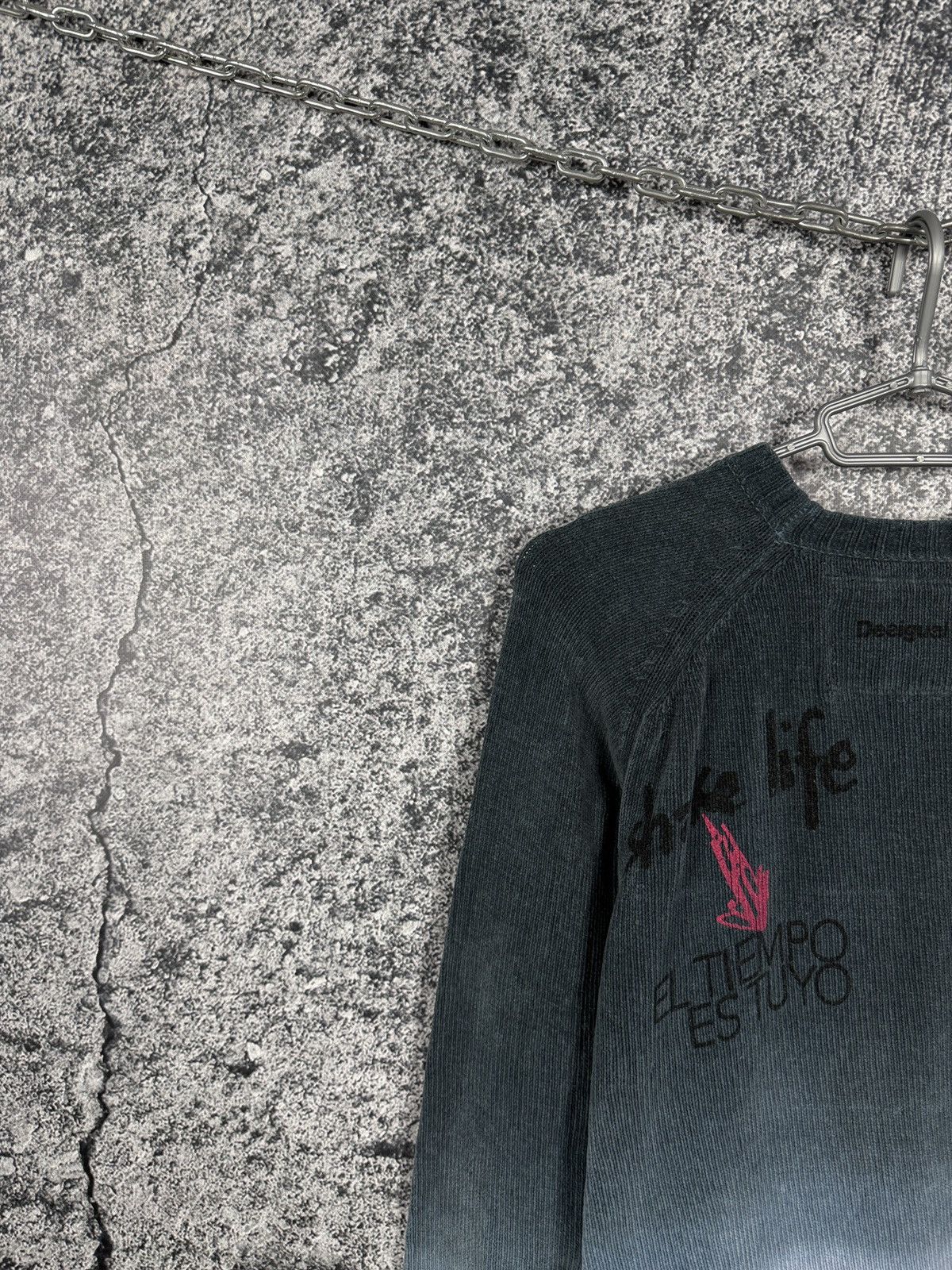 Desigual Desigual Graffiti Print Sweatshirt Gradient Streetwear Sz L Size US L / EU 52-54 / 3 - 12 Thumbnail