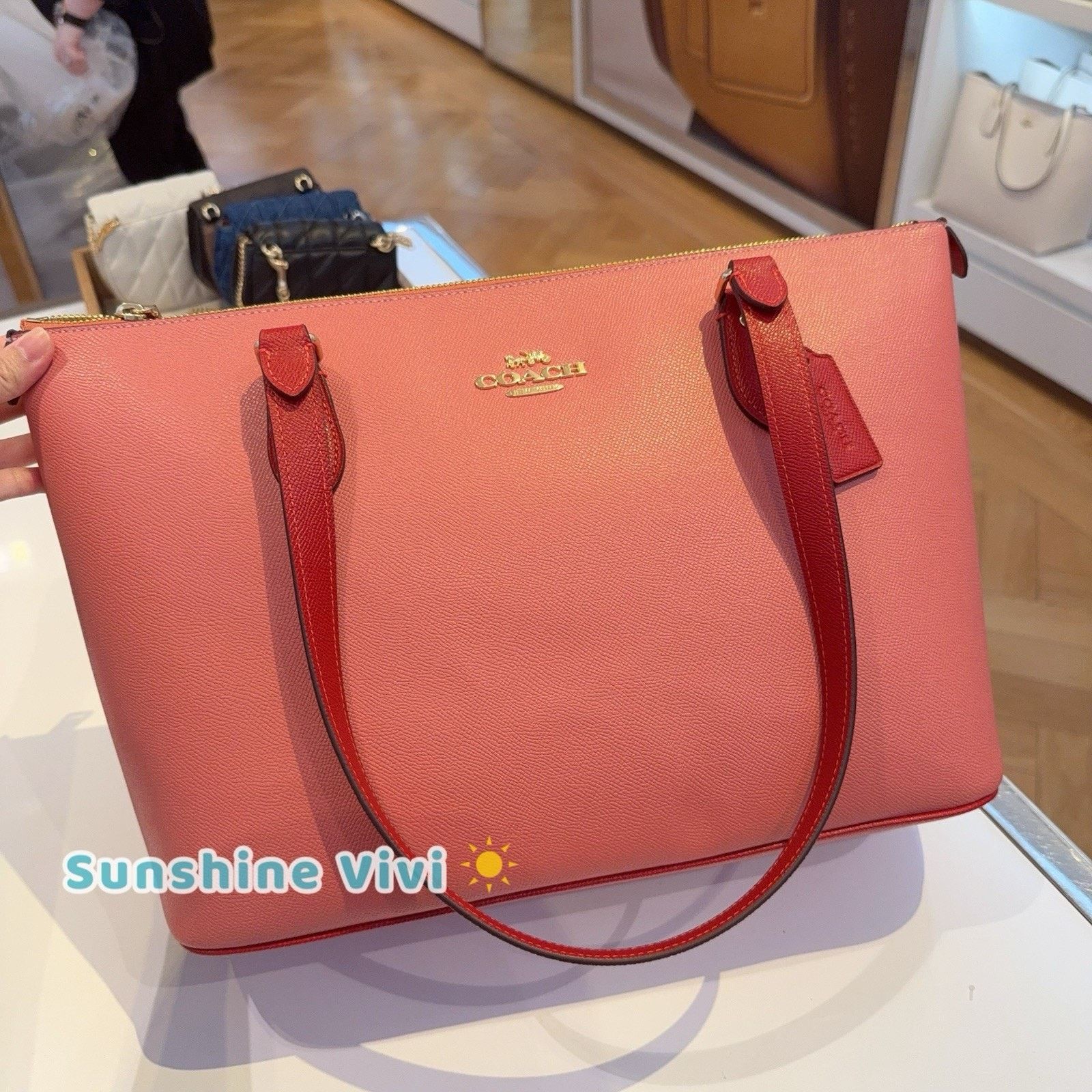 Coach NWT Coach Gallery Tote Bag Colorblock CAR35 Bold Red Size ONE SIZE - 1 Thumbnail