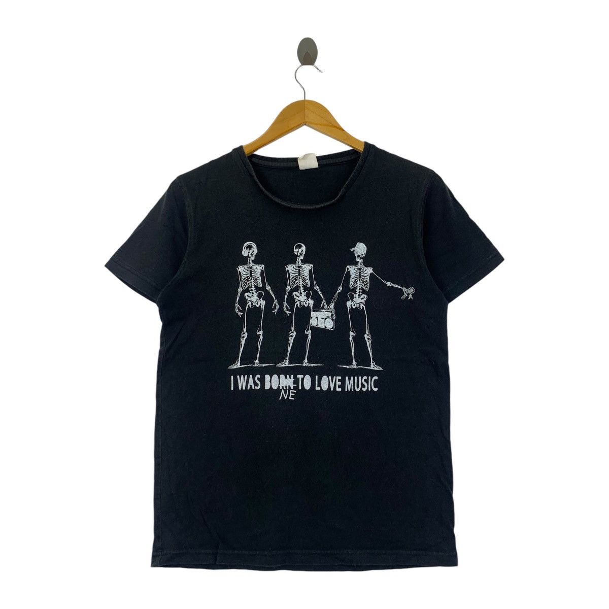 Vintage I WAS BORN TO LOVE MUSIC Bones Hip Hop Rap Tee Shirt Size L / US 10 / IT 46 - 1 Thumbnail