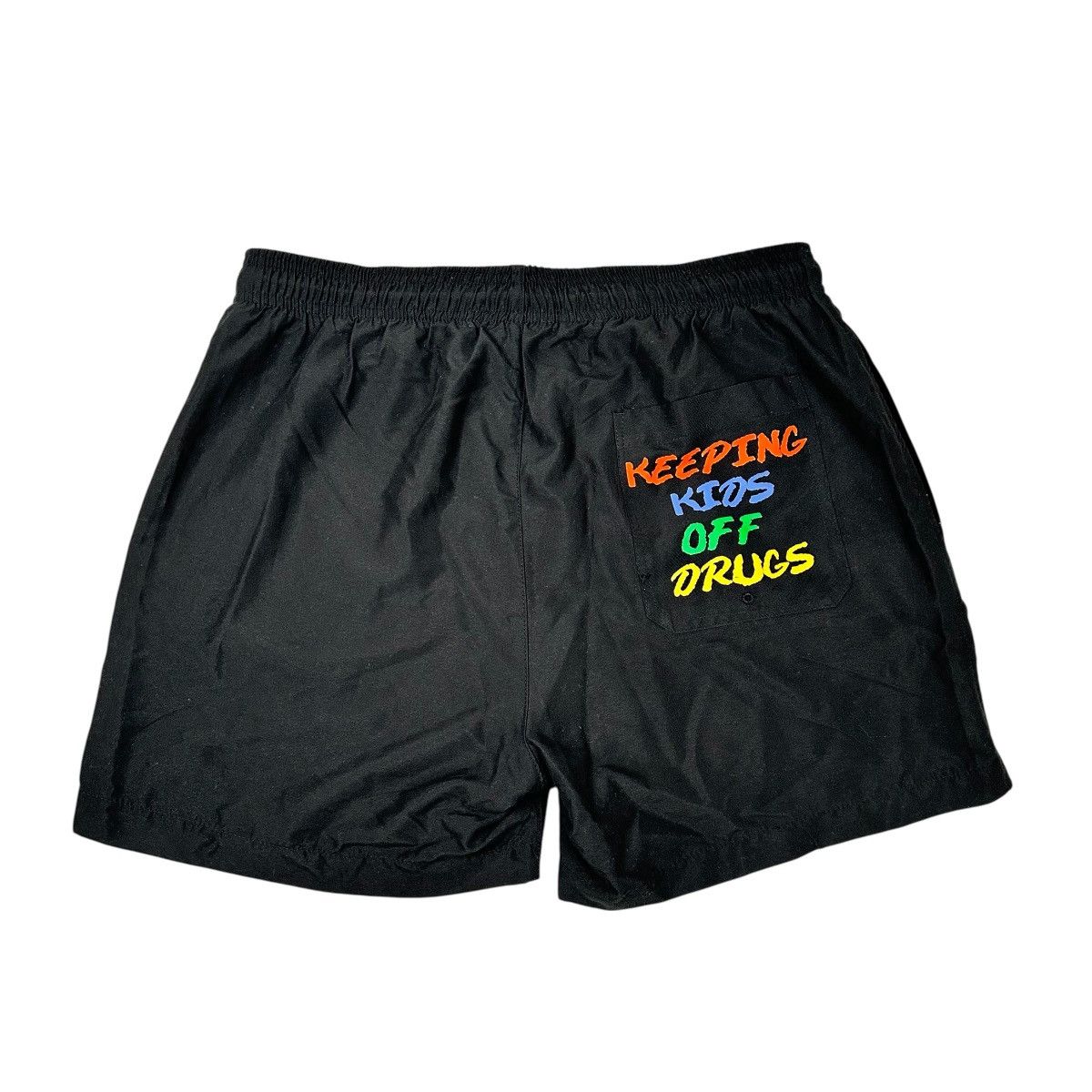 D.A.R.E D.A.R.E Shorts Black Drawstring Keeping Kids Off Drugs DARE Size US 31 - 2 Thumbnail