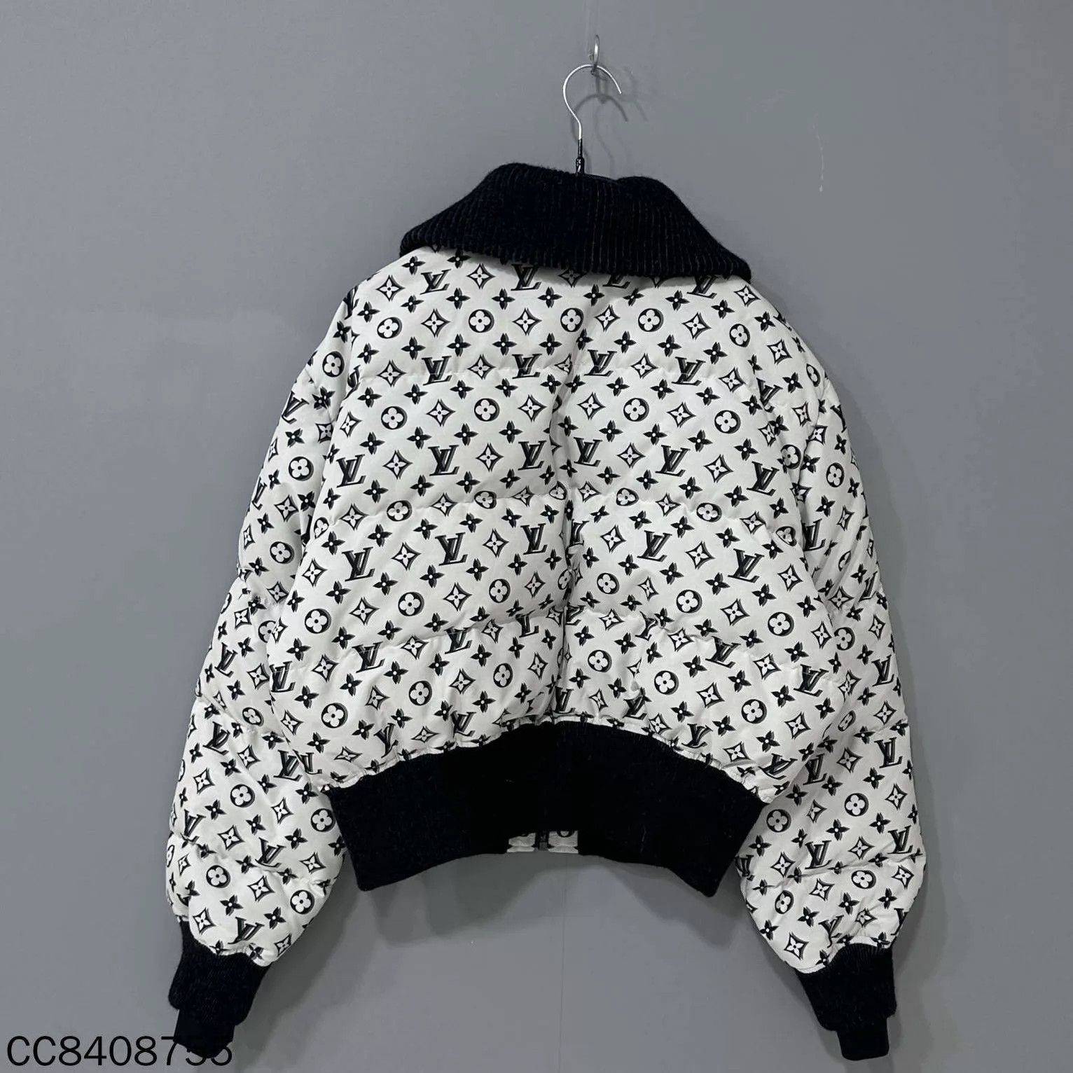Louis Vuitton LV 99 New women's down jacket 38 Size S / US 4 / IT 40 - 3 Thumbnail