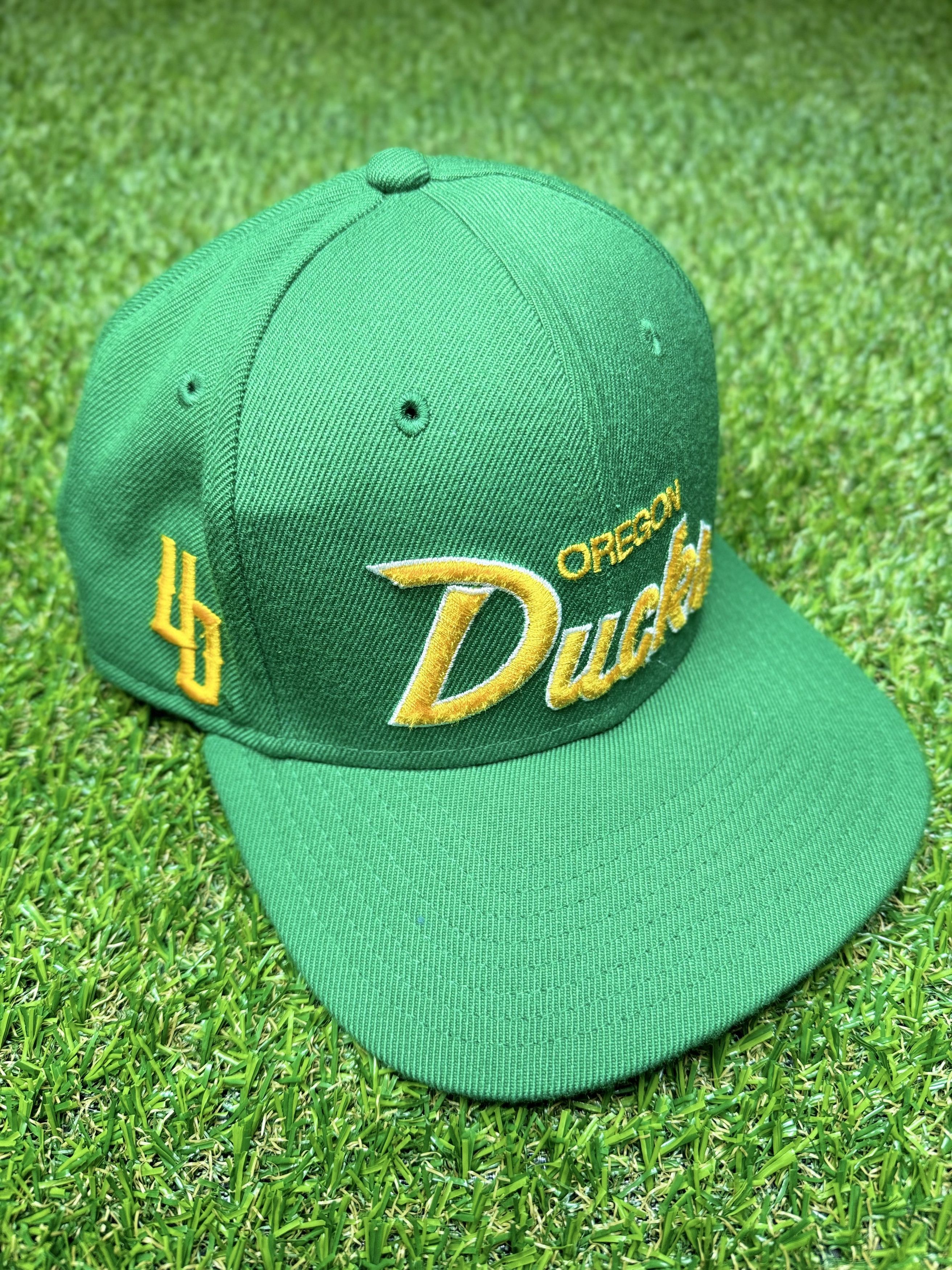 Nike VTG Nike Two Tone Script Oregon Ducks 90s Snapback Size ONE SIZE - 3 Thumbnail