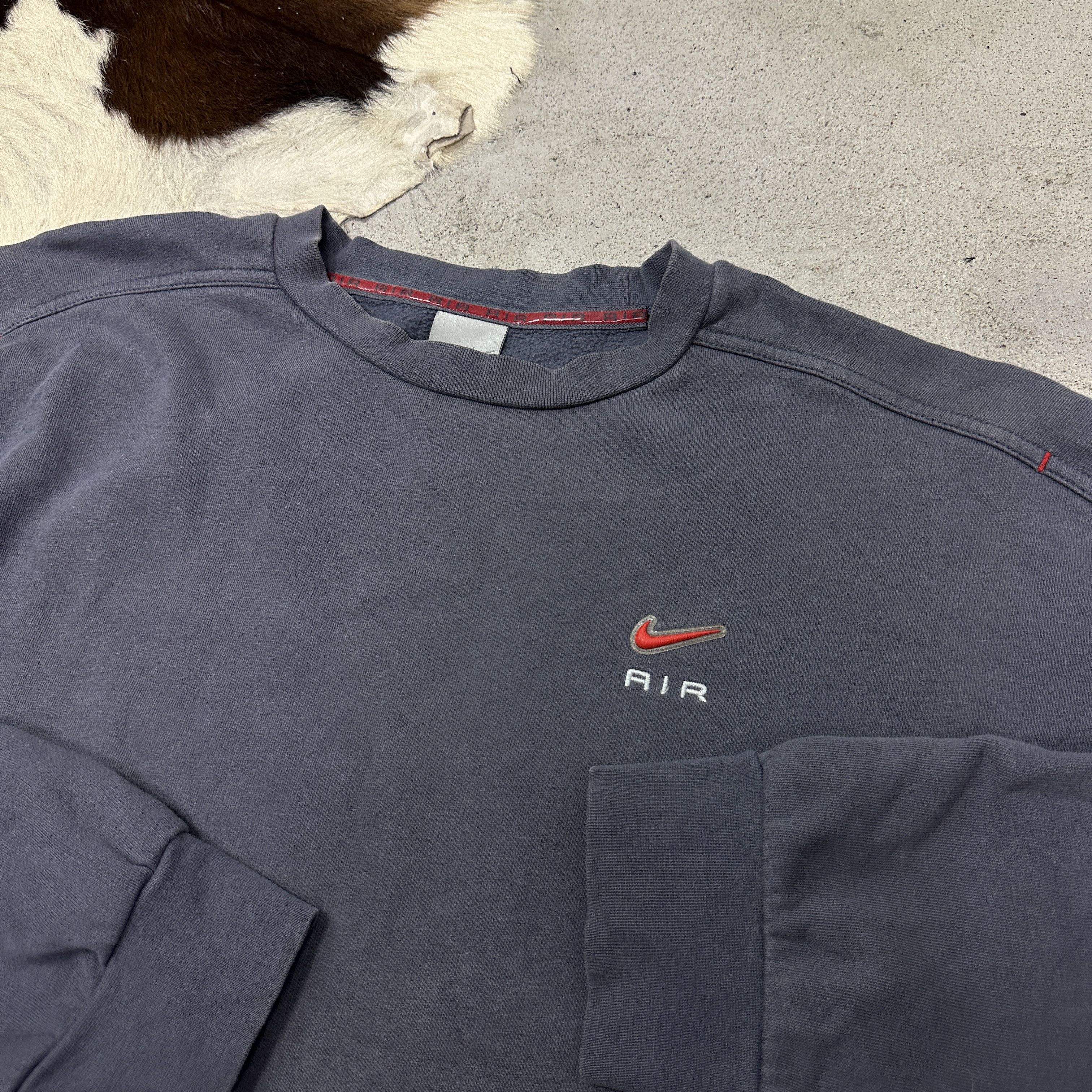 Nike Vintage Streetwear Sporty Baggy Nike Sweatshirt 00s Size US XL / EU 56 / 4 - 3 Thumbnail