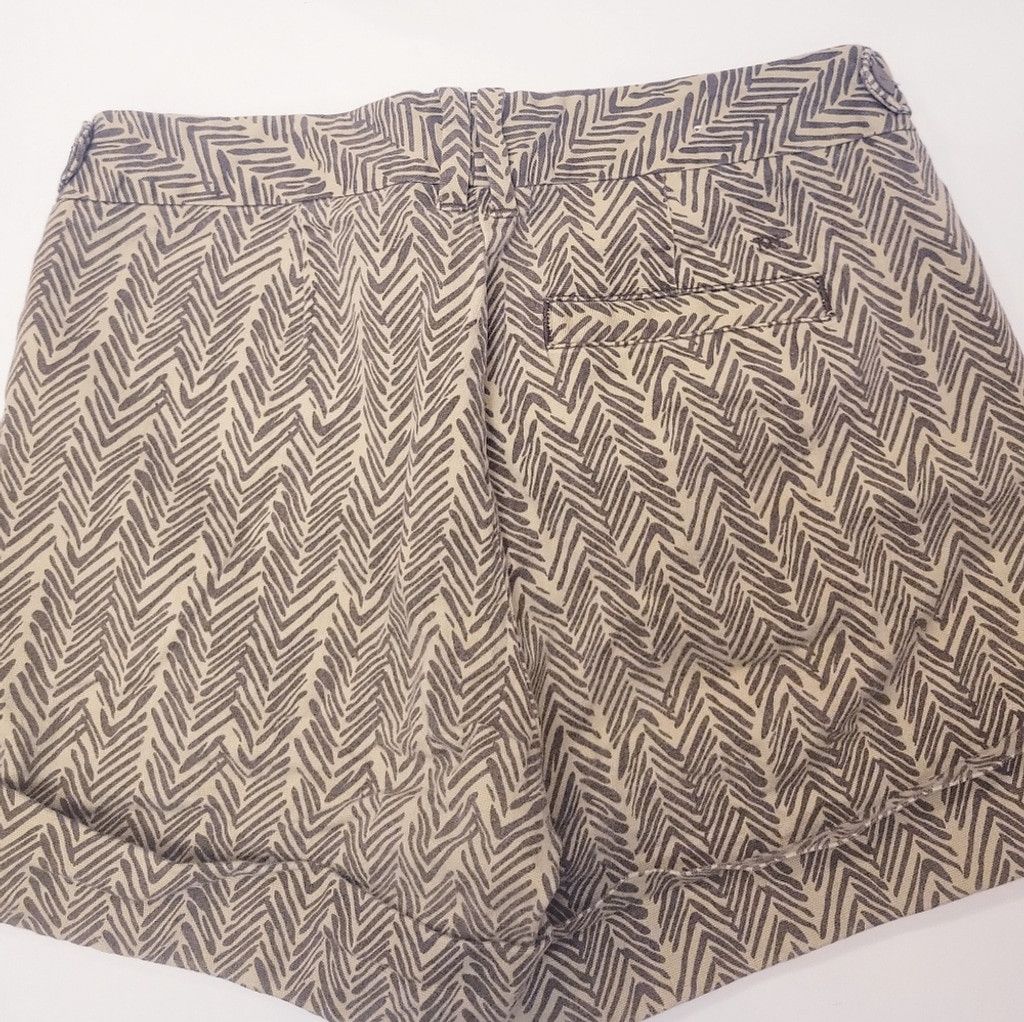 Tommy Hilfiger Tommy Hilfiger Tan and Black Bermuda Shorts Size 6 Size 28" / US 6 / IT 42 - 2 Thumbnail